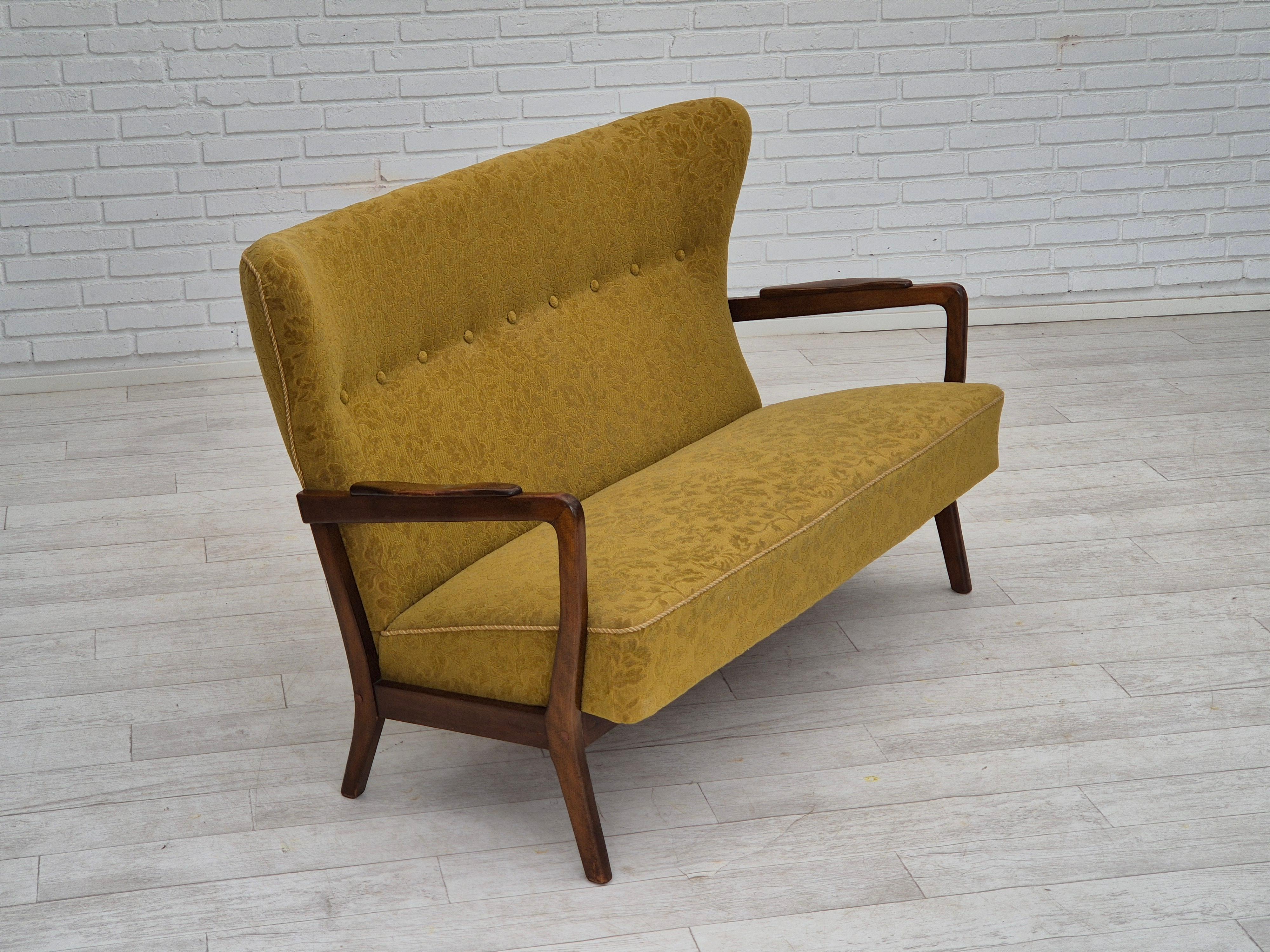 Scandinave moderne 1960s, Danish 2 seater sofa by Søren Hansen for Fritz Hansen, original condition en vente