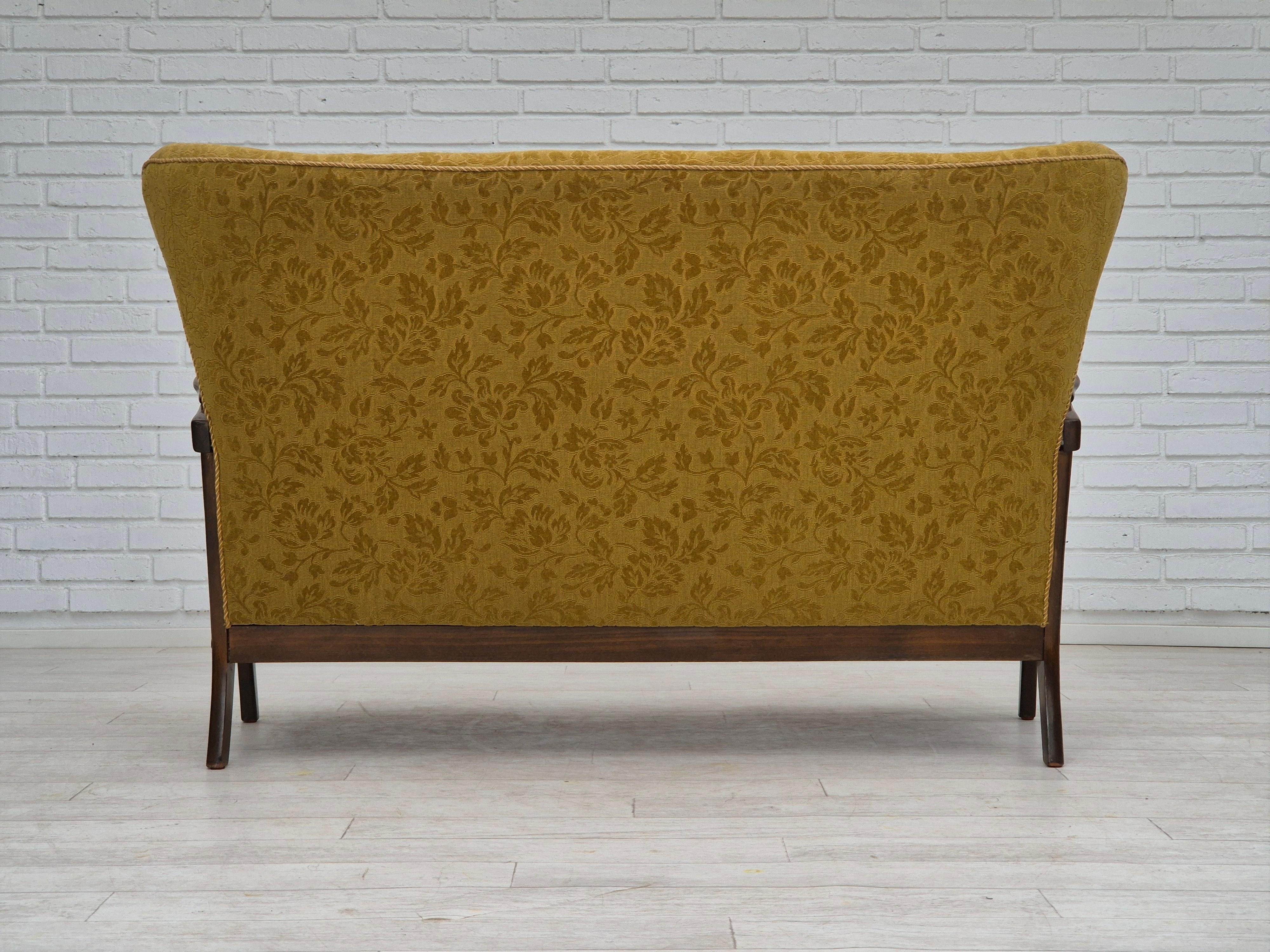 1960s, Danish 2 seater sofa by Søren Hansen for Fritz Hansen, original condition Bon état - En vente à Tarm, 82