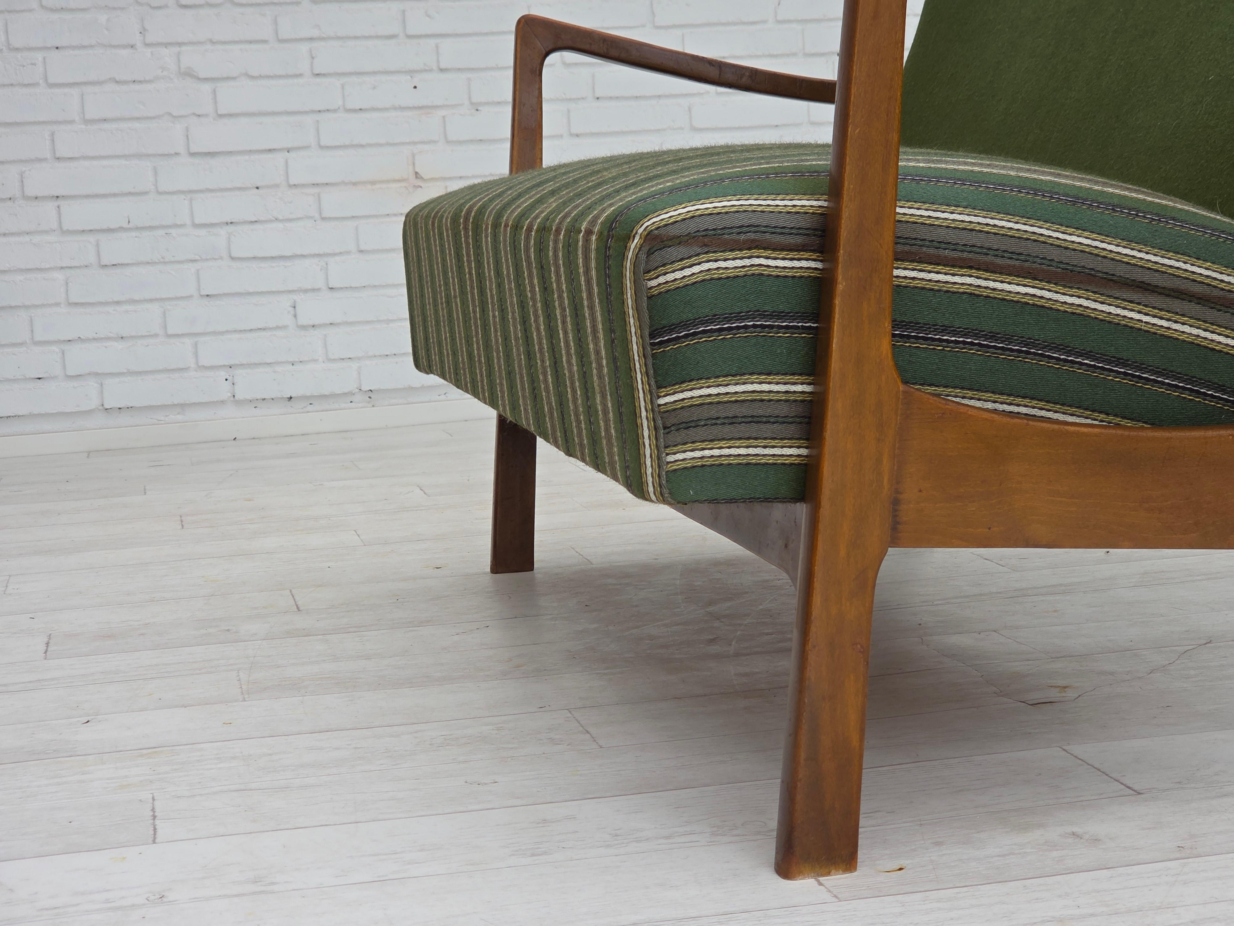 1960s, Danish 2-seater sofa, furniture wool, beech wood, original. For Sale 14