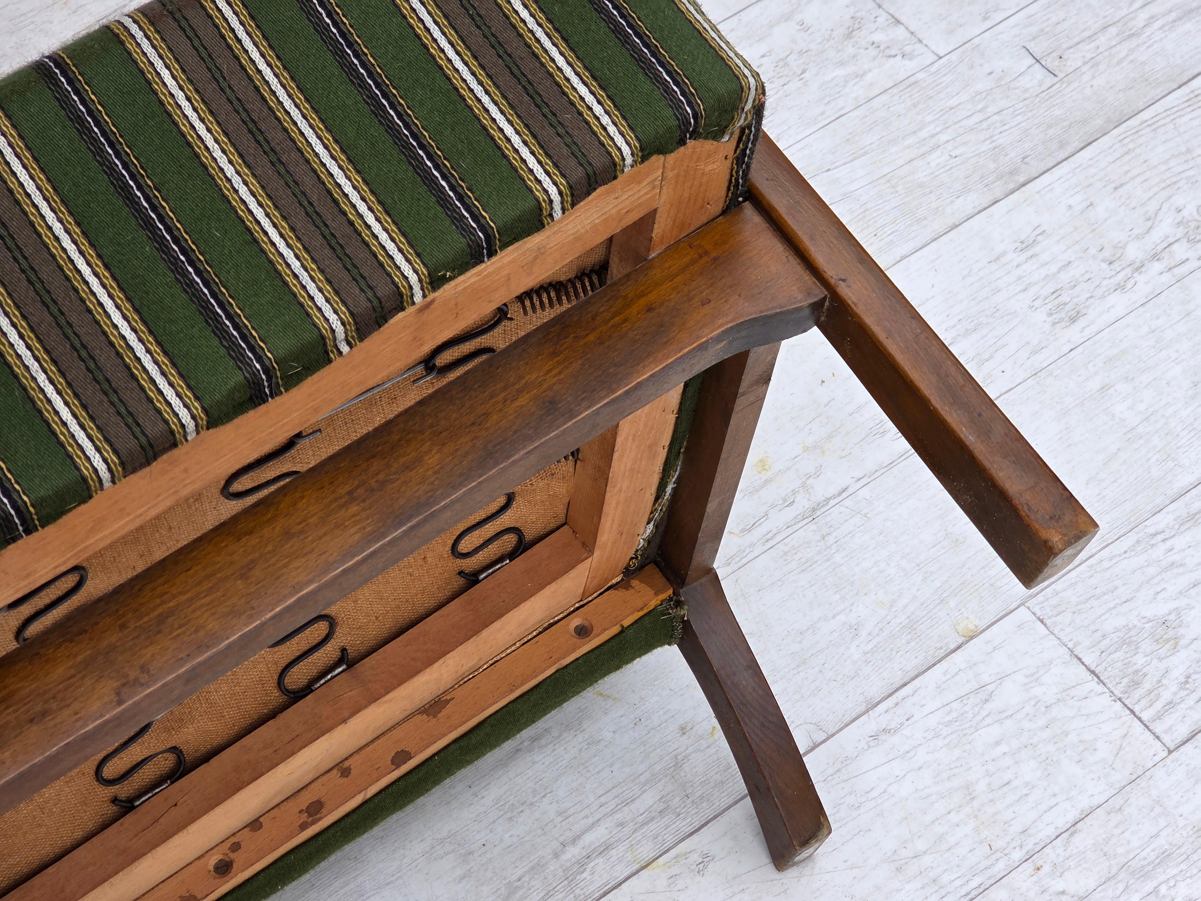 1960s, Danish 2-seater sofa, furniture wool, beech wood, original. For Sale 2