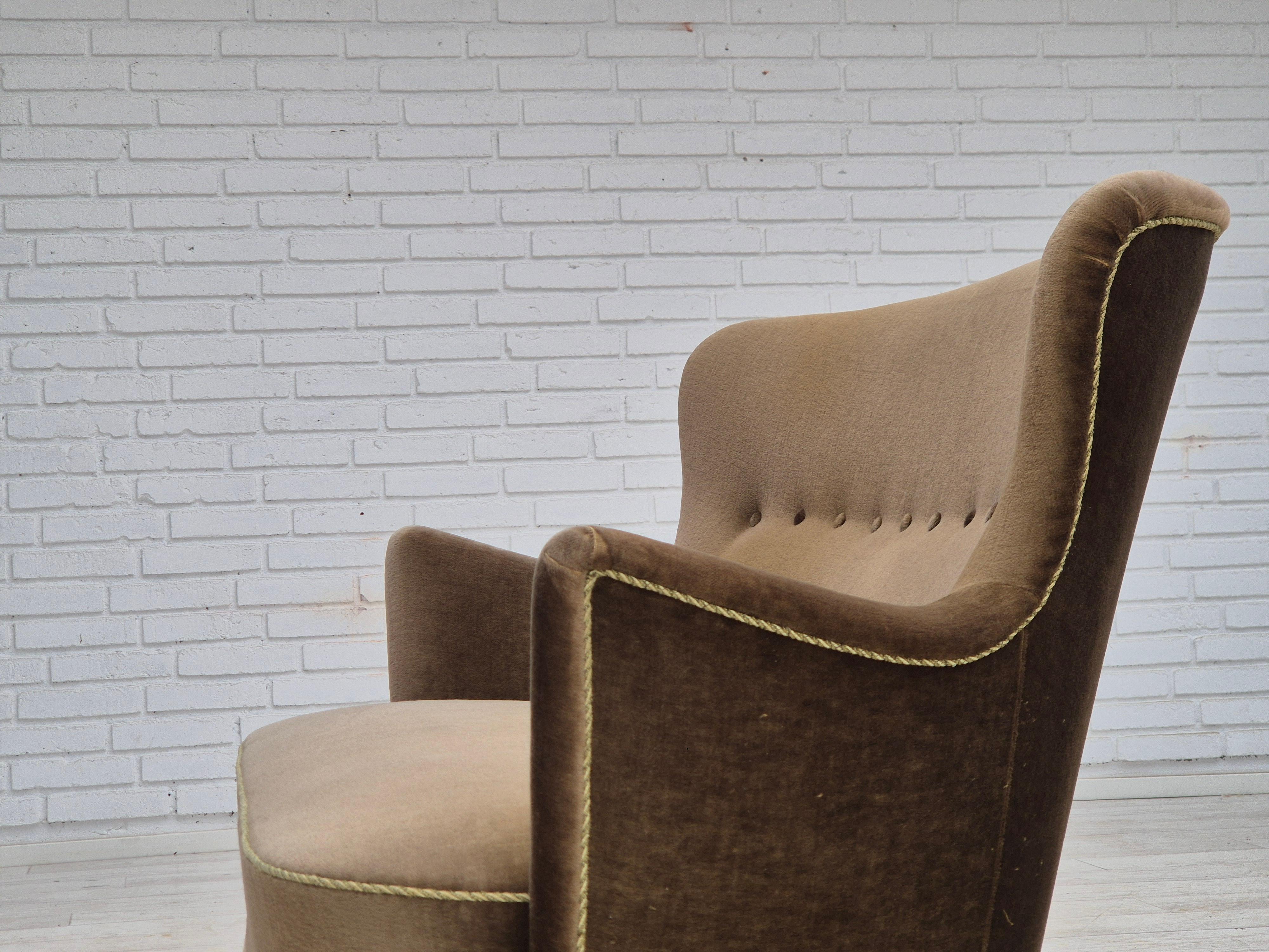1960, canapé 2 places Greene & Greene, velours d'ameublement vert, état d'origine. en vente 10