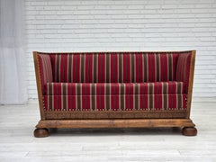 1960er Jahre, Dänisches 2-Sitzer Sofa, Originalzustand, Möbelwolle, Eichenholz.