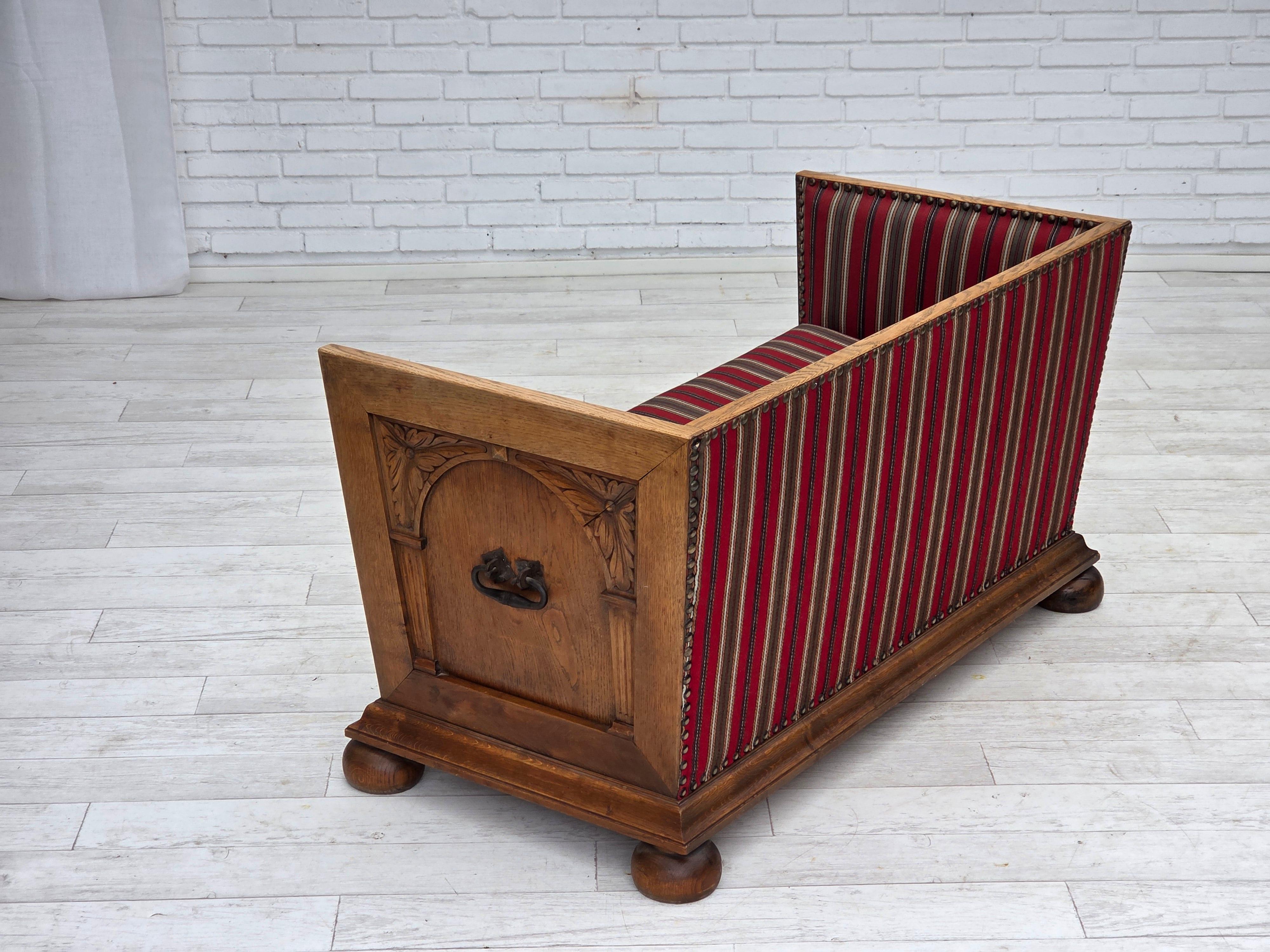 Años 60, sofá danés de 2 plazas, estado original, muebles de lana, madera de roble. Lana en venta