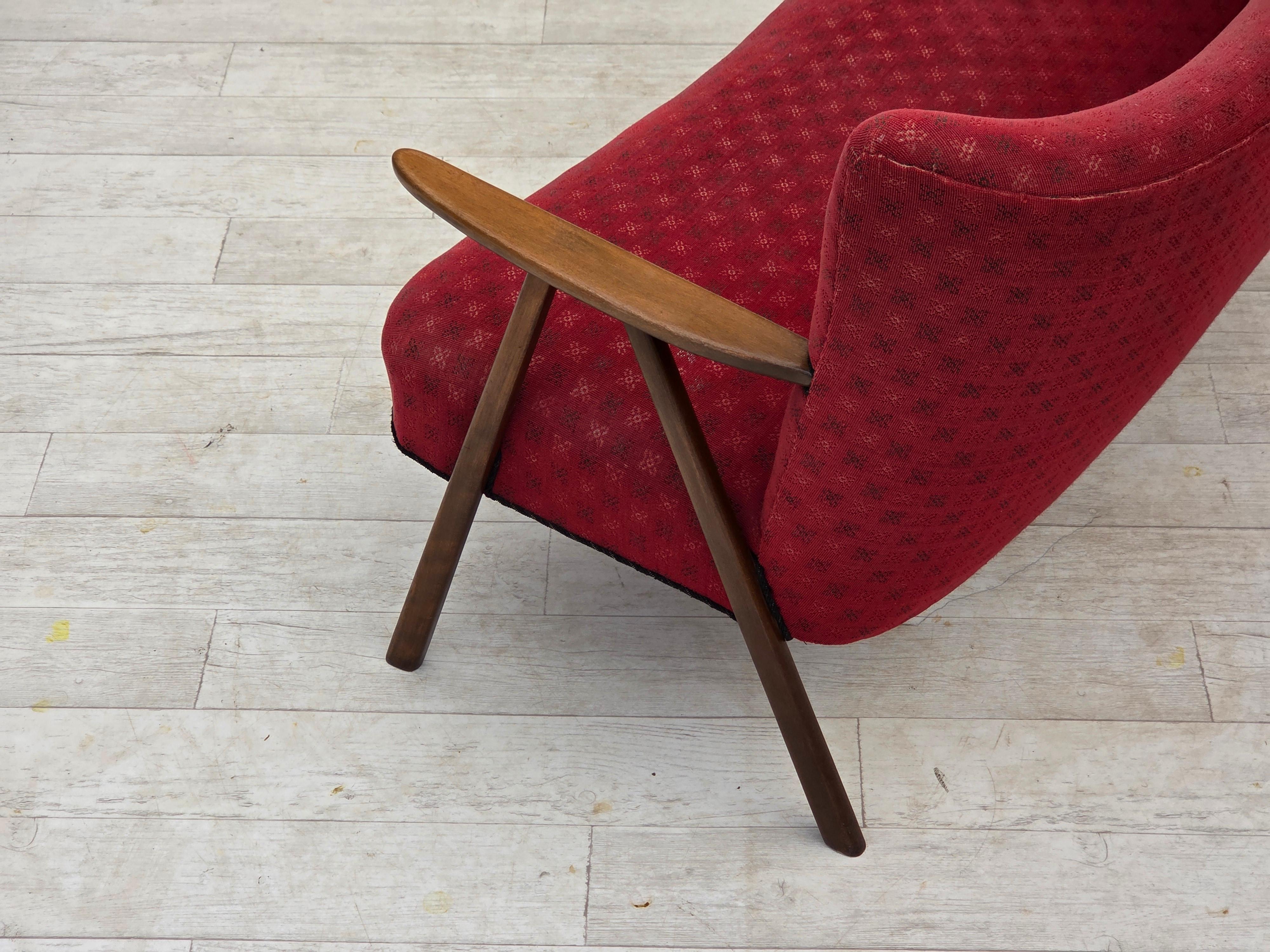 1960s, Danish 2-seater sofa, red furniture fabric, beech wood legs and armrests. For Sale 4