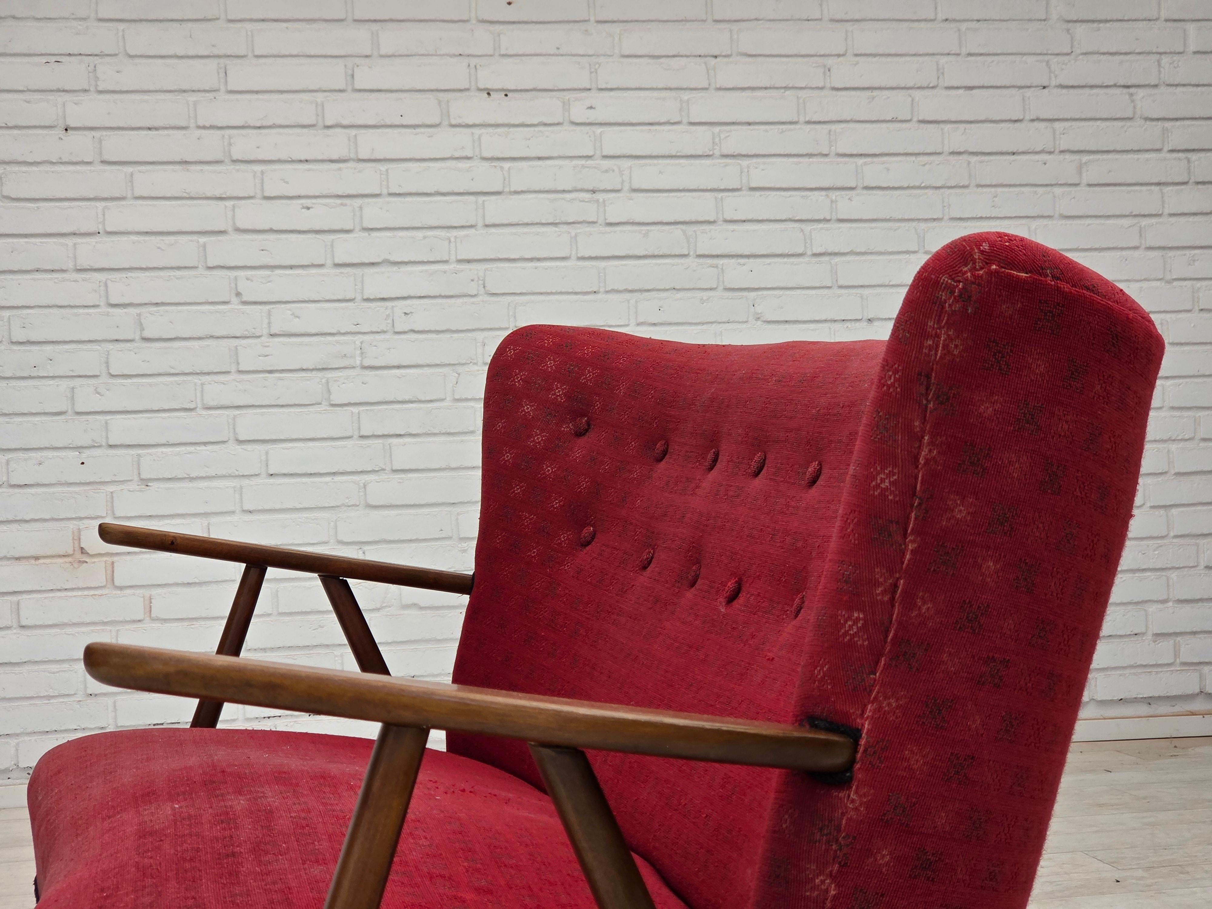 1960s, Danish 2-seater sofa, red furniture fabric, beech wood legs and armrests. For Sale 5