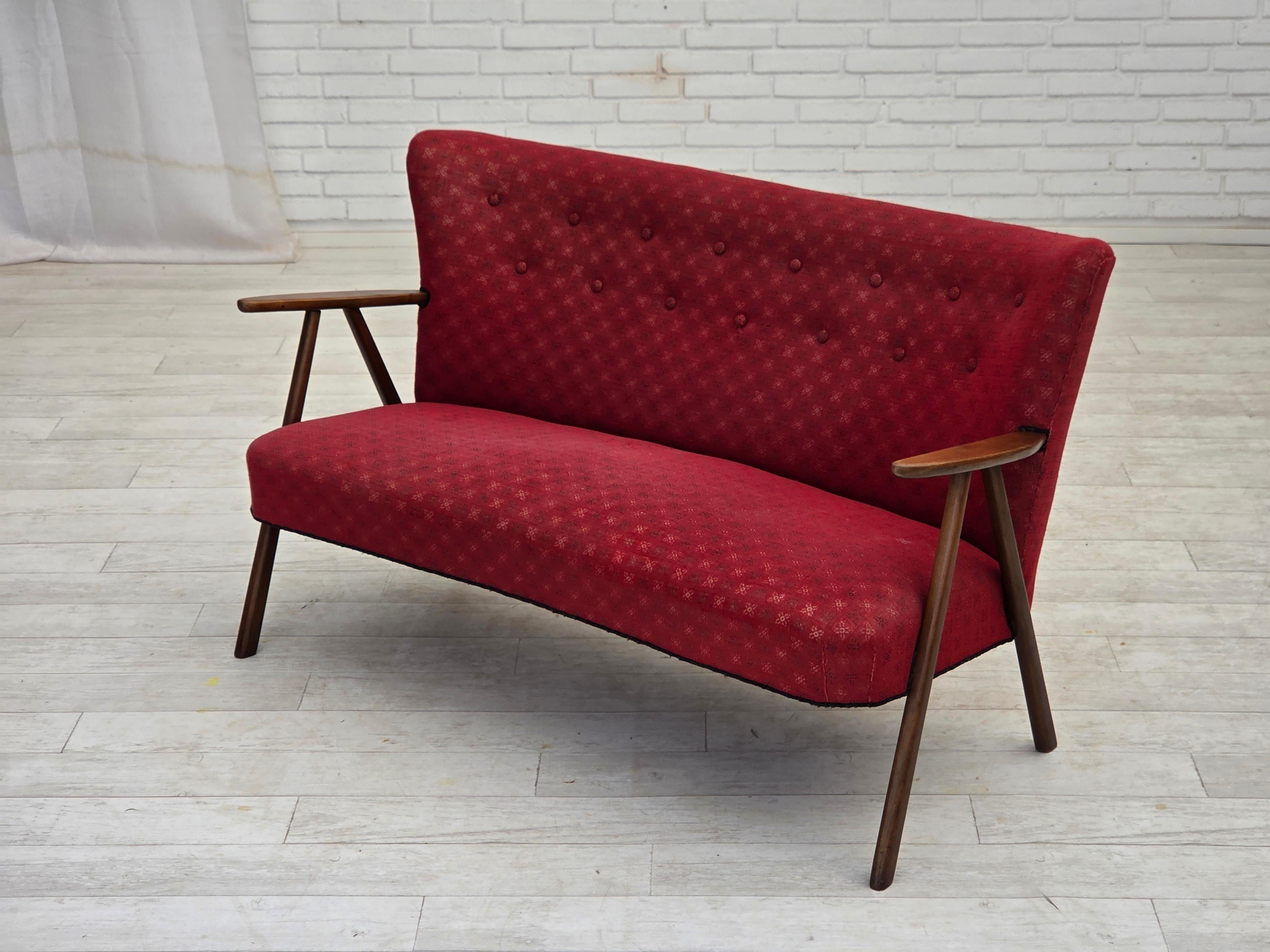 1960s, Danish 2-seater sofa, red furniture fabric, beech wood legs and armrests. For Sale 6