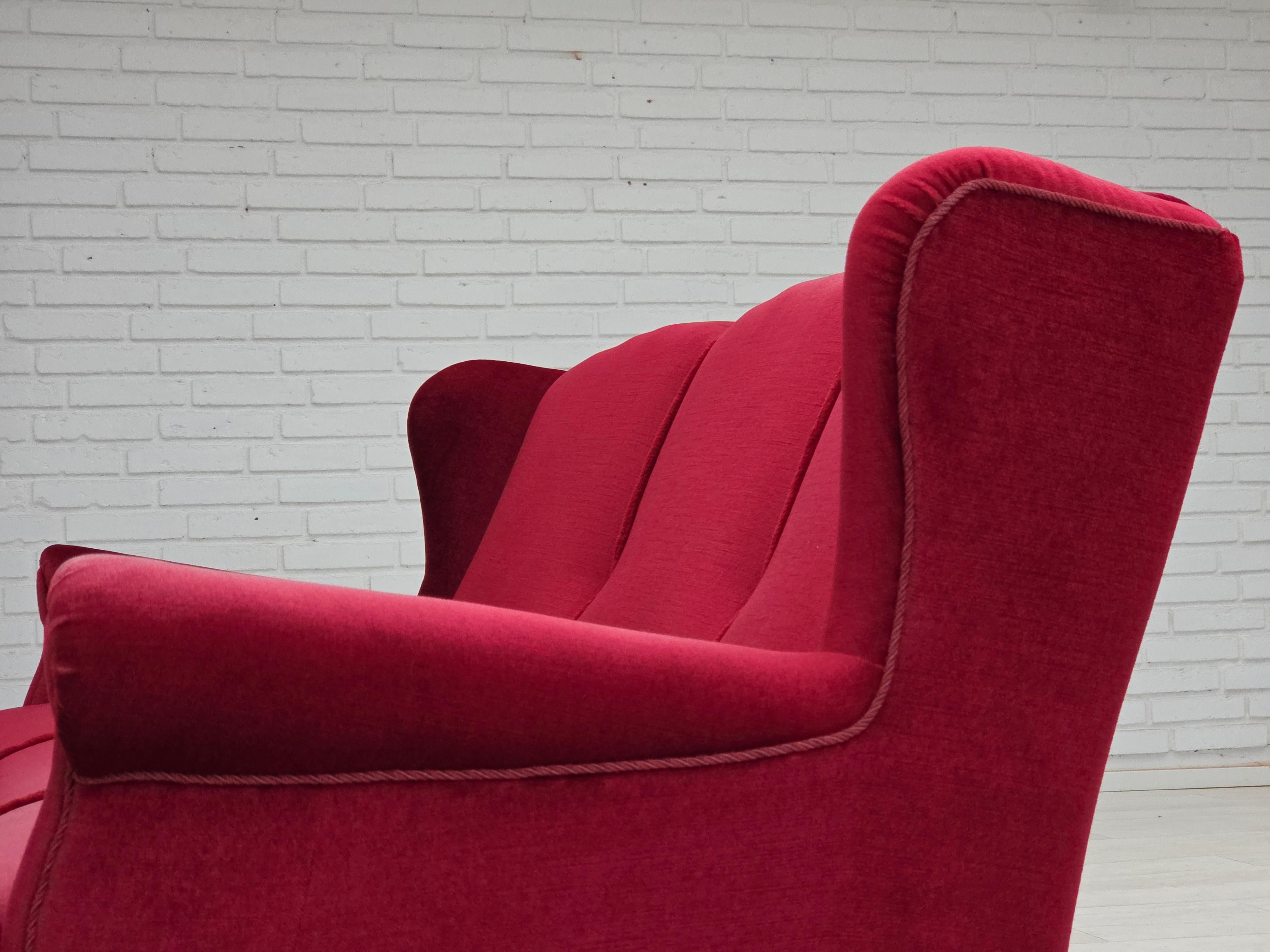 1960s, Danish 3-seater curved sofa, red furniture velour. For Sale 5