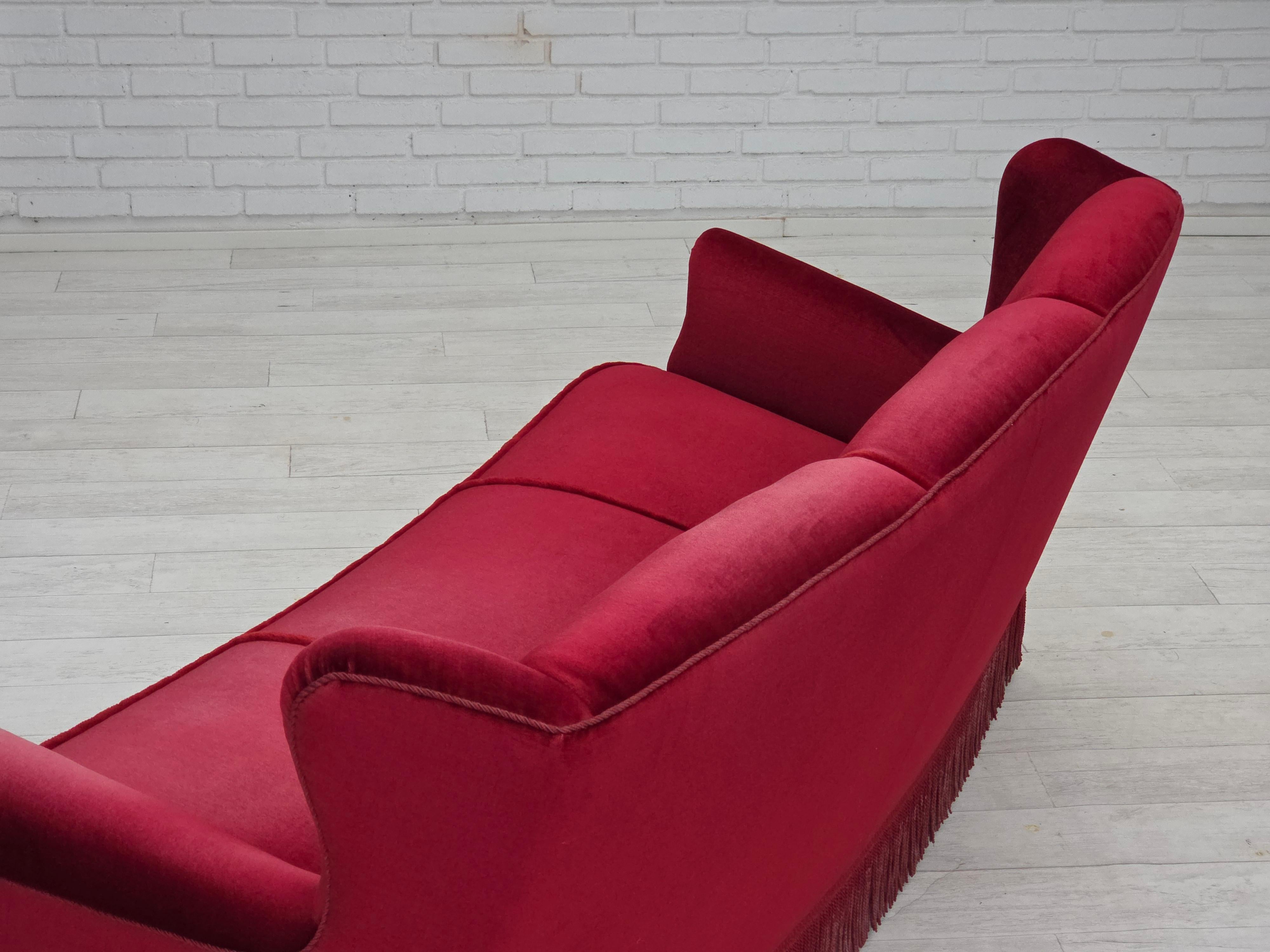 1960s, Danish 3-seater curved sofa, red furniture velour. For Sale 13