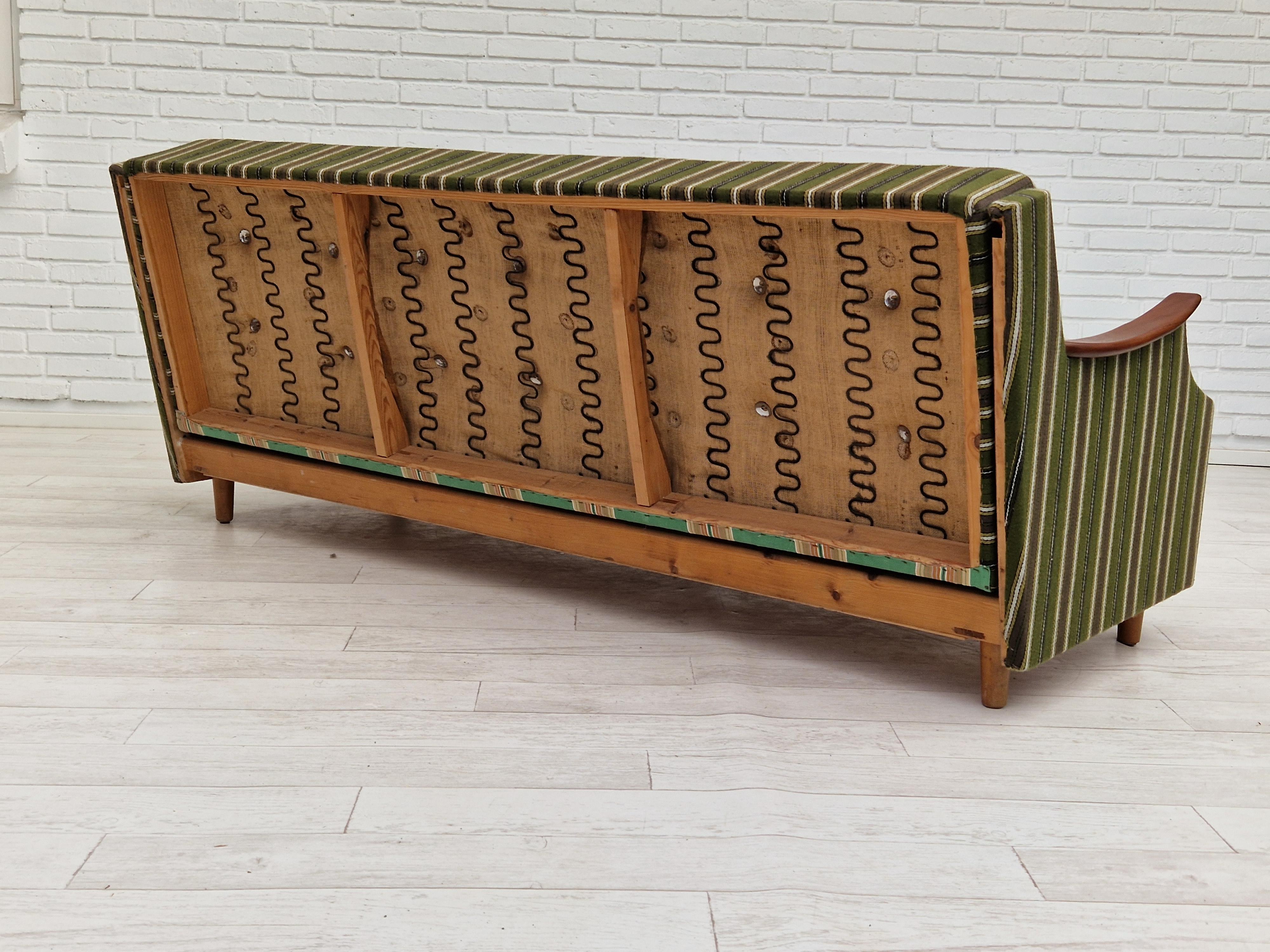 1960s, Danish 3 Seater Folded Sleeping Sofa, Original Very Good Condition For Sale 7