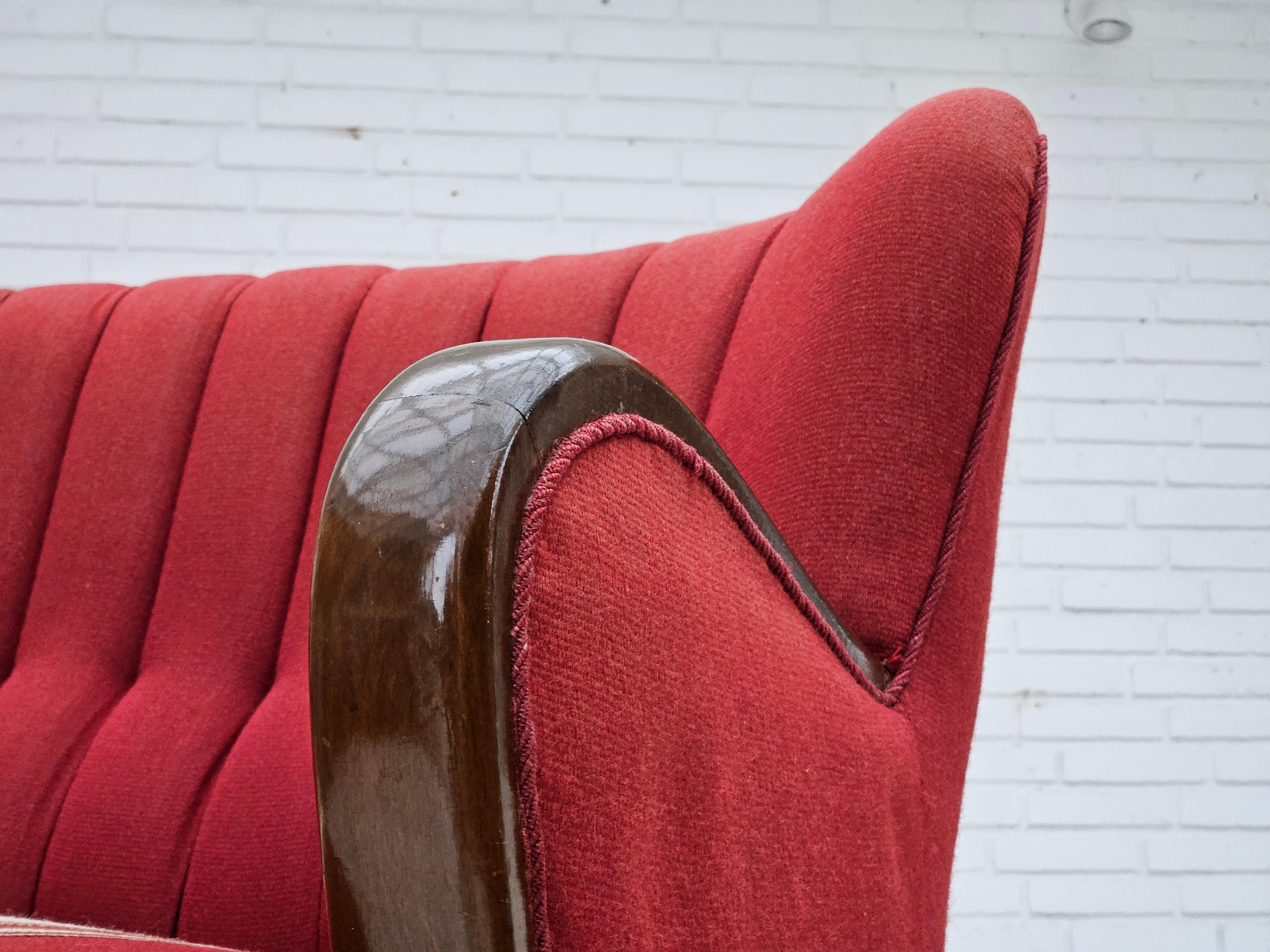 1960s, Danish 3-seater sofa by Alfred Christensen, red furniture wool, original. For Sale 5
