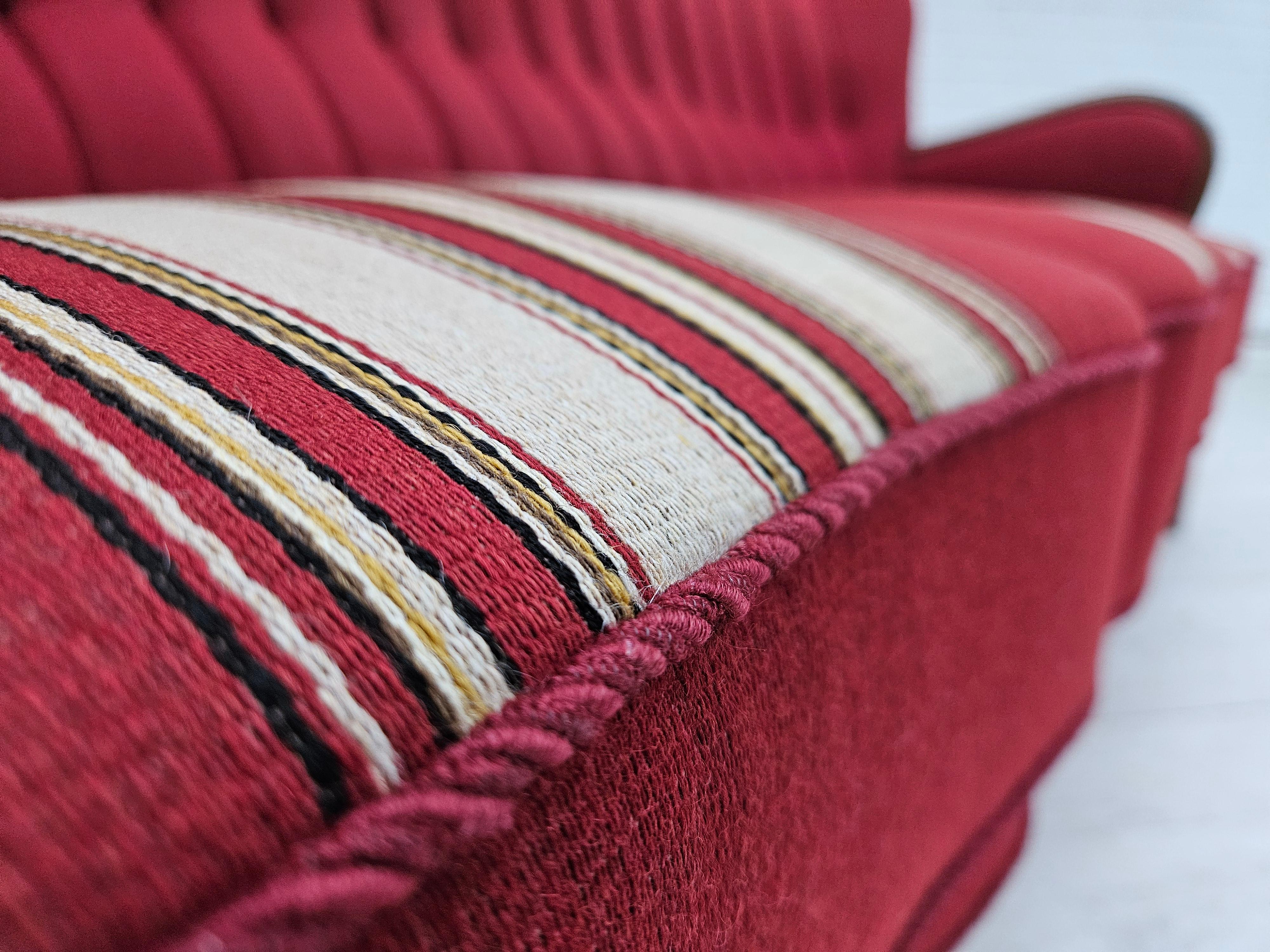 1960s, Danish 3-seater sofa by Alfred Christensen, red furniture wool, original. For Sale 9