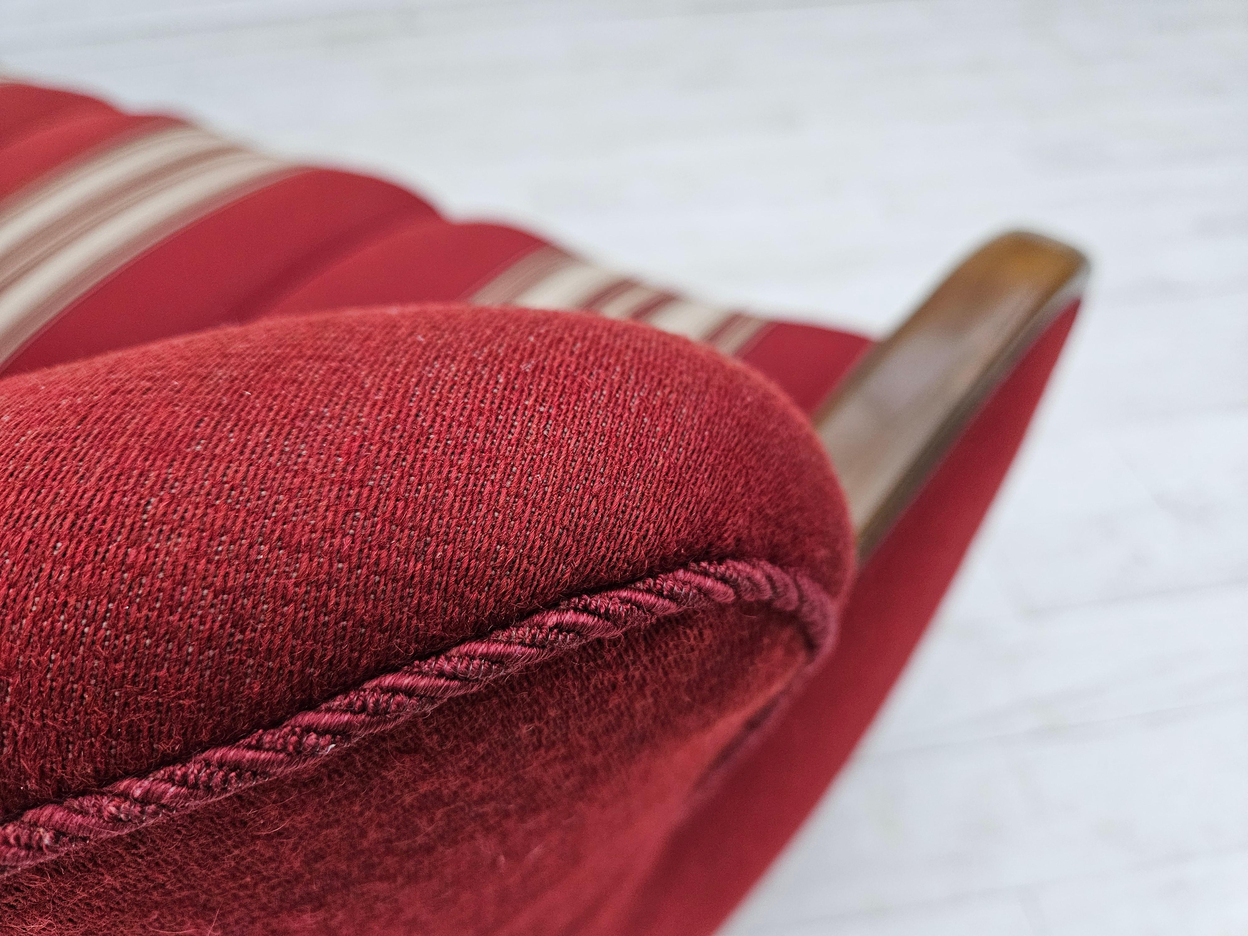 1960s, Danish 3-seater sofa by Alfred Christensen, red furniture wool, original. For Sale 10