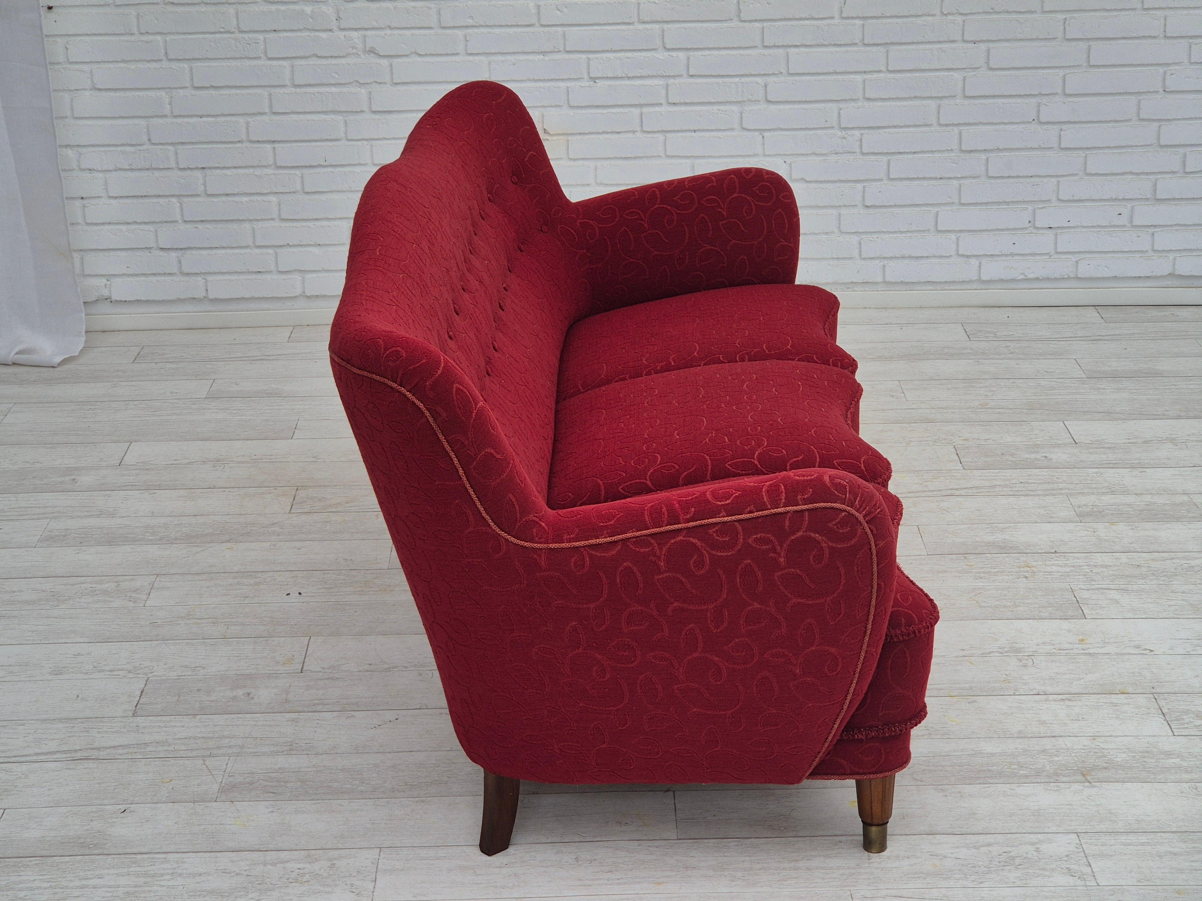 1960er Jahre, dänisches 3-Sitzer-Sofa, Originalzustand, Baumwollstoff. im Angebot 6