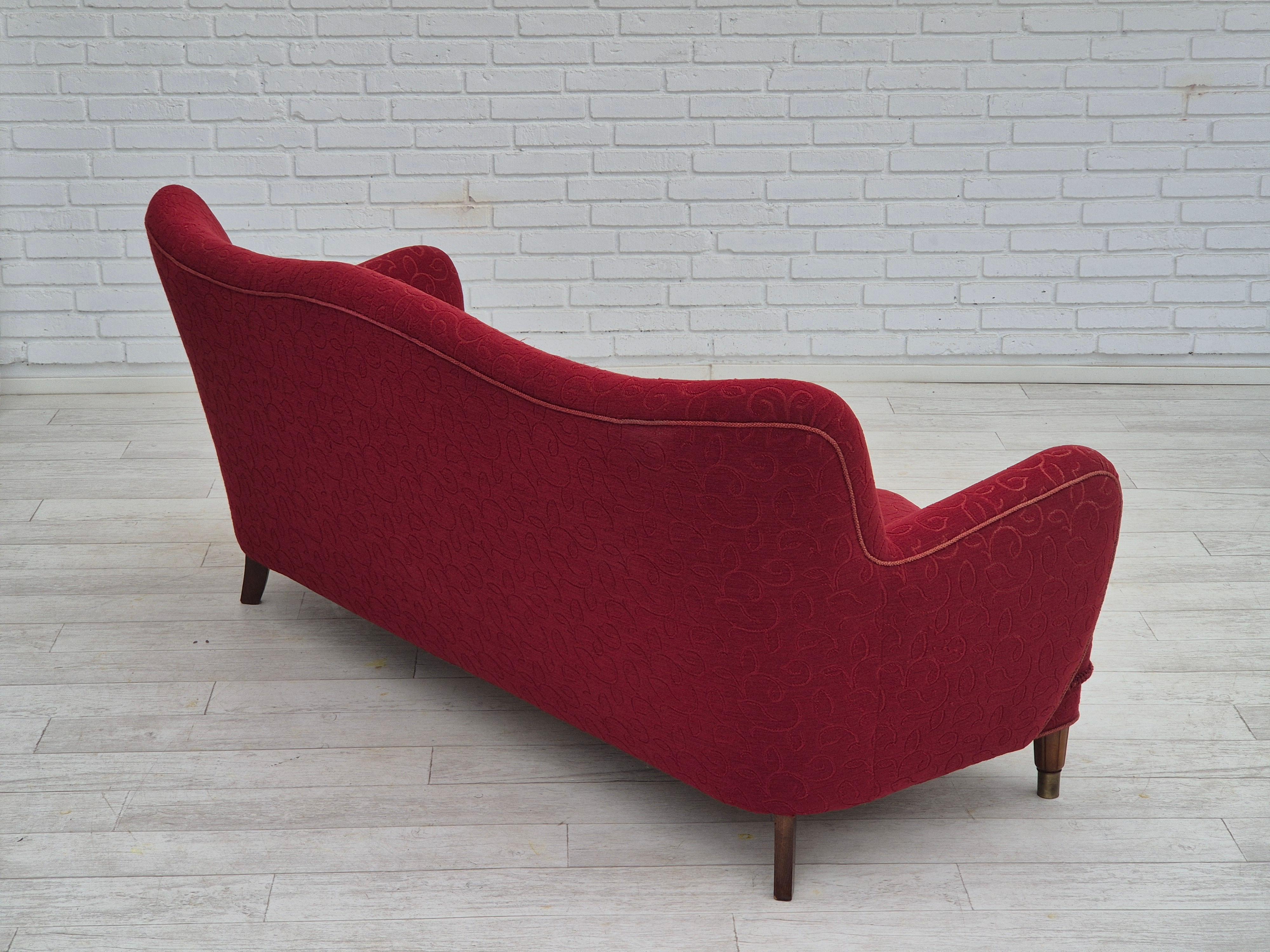 1960er Jahre, dänisches 3-Sitzer-Sofa, Originalzustand, Baumwollstoff. im Angebot 11