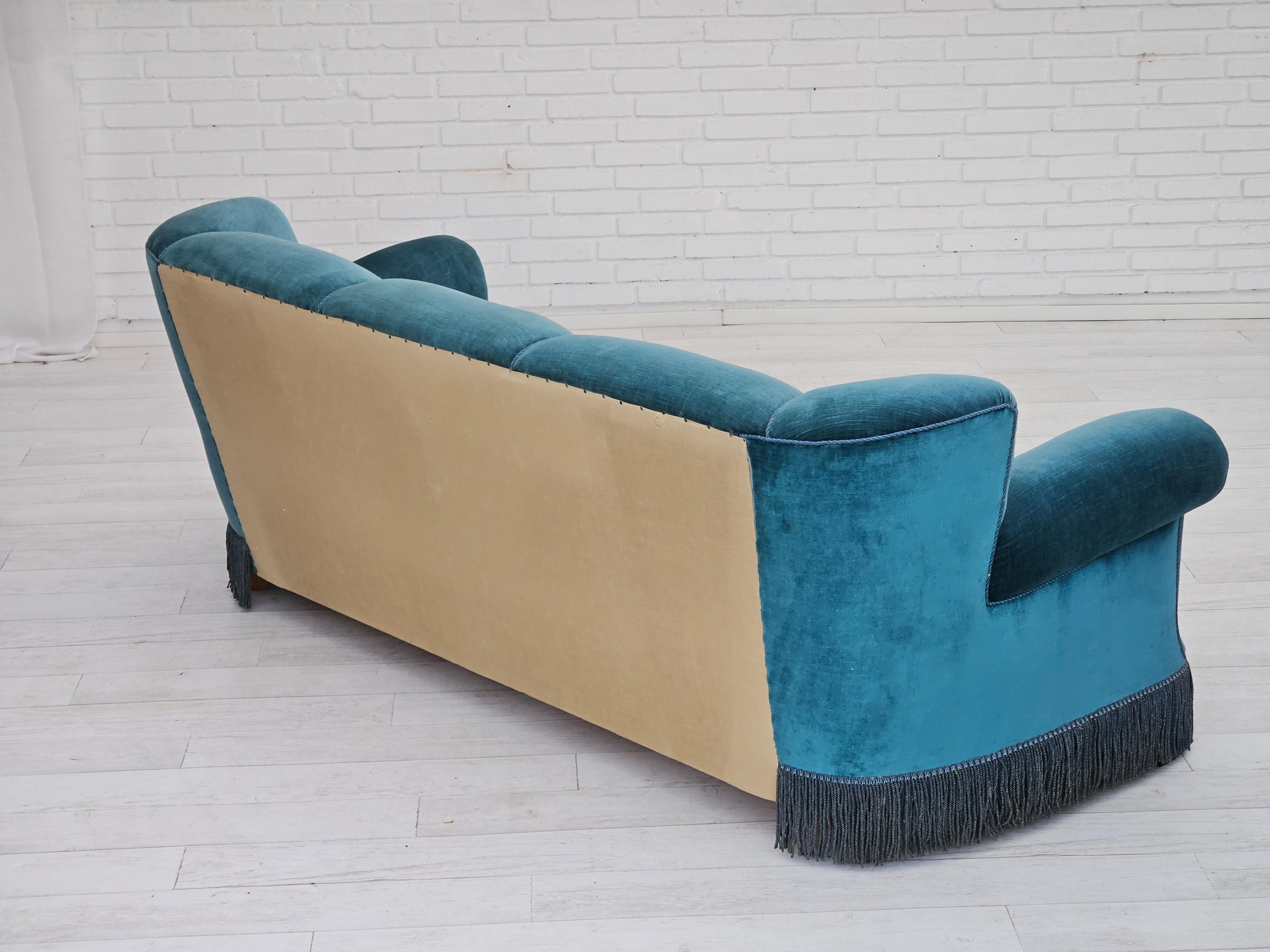 Velours Années 1960, canapé danois à 3 places, état d'origine, velours de meuble en vente