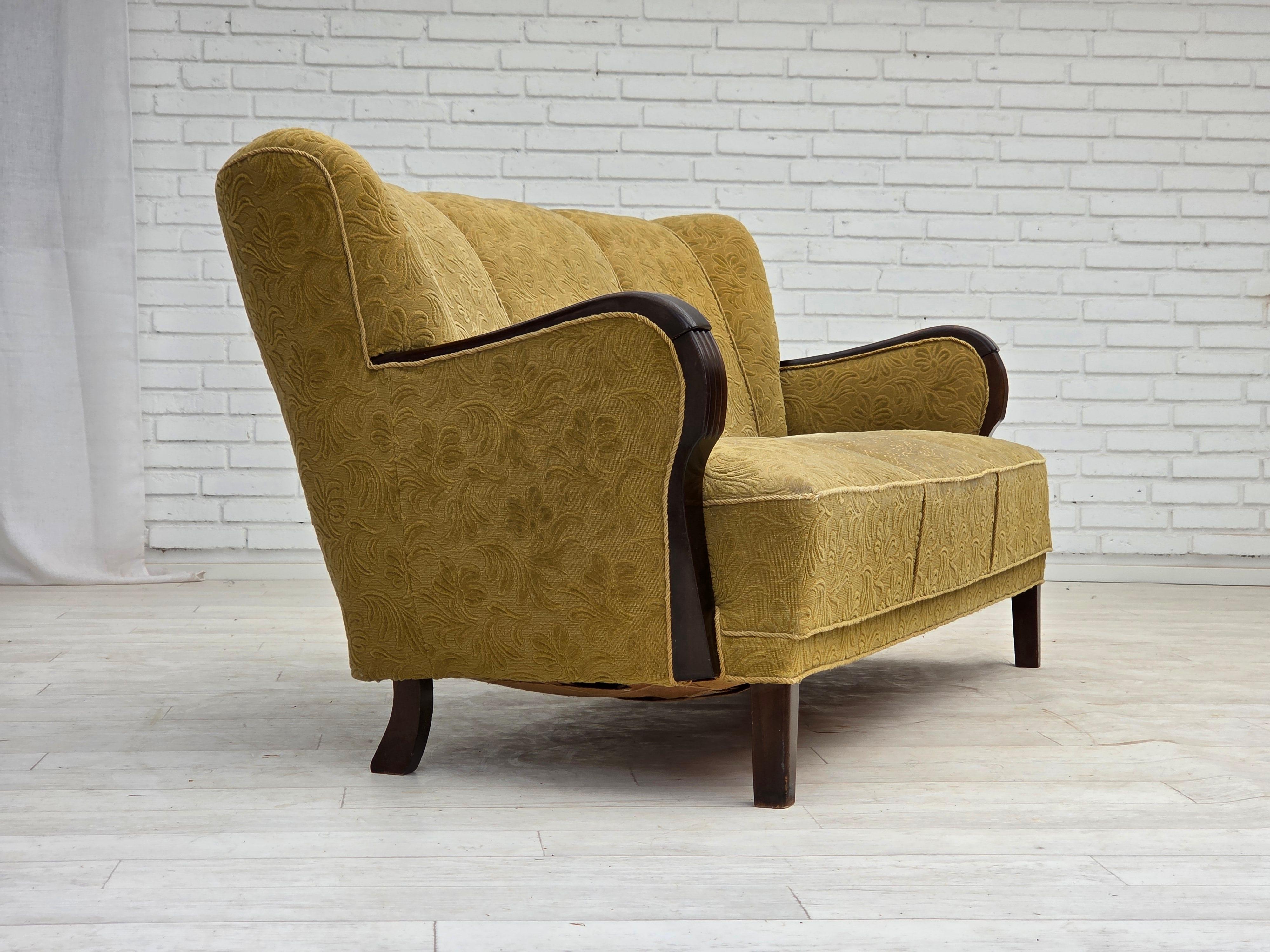 Années 1960, canapé danois à 3 places, état d'origine, meubles en laine/cotton. Bon état - En vente à Tarm, 82