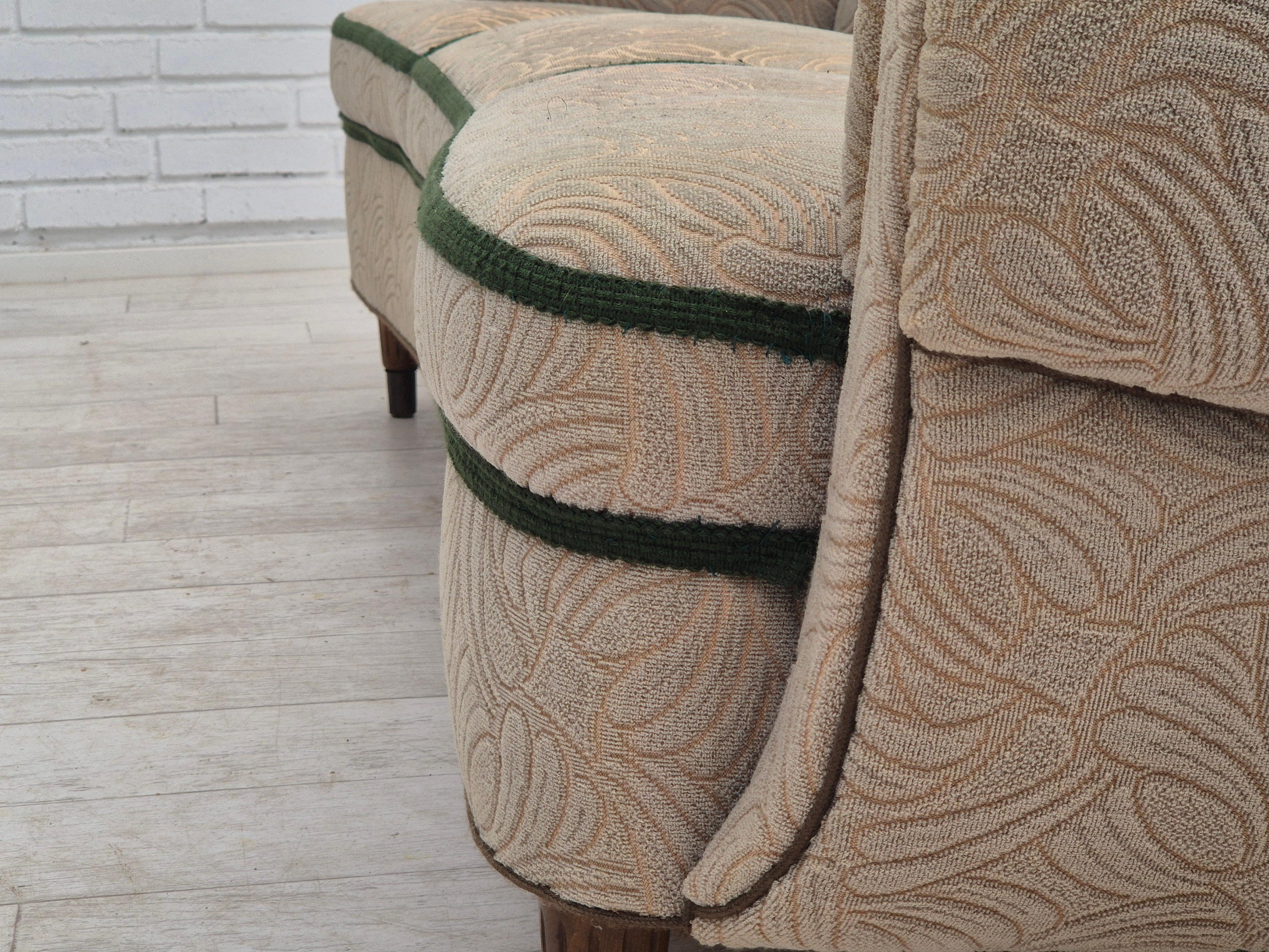1960s, Danish 3 seater sofa, original good condition, cotton-wool. For Sale 10