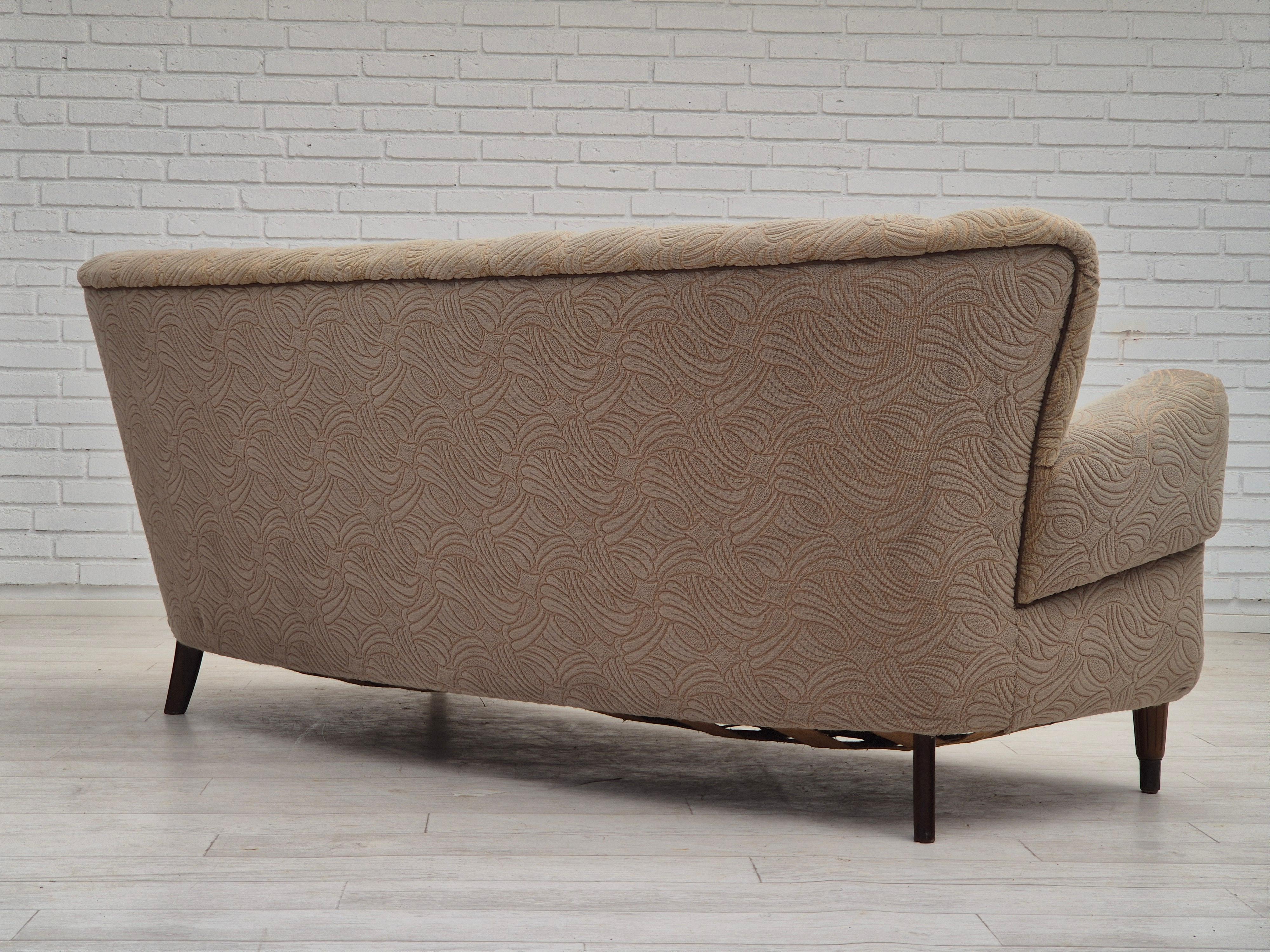 Wool 1960s, Danish 3 seater sofa, original good condition, cotton-wool. For Sale