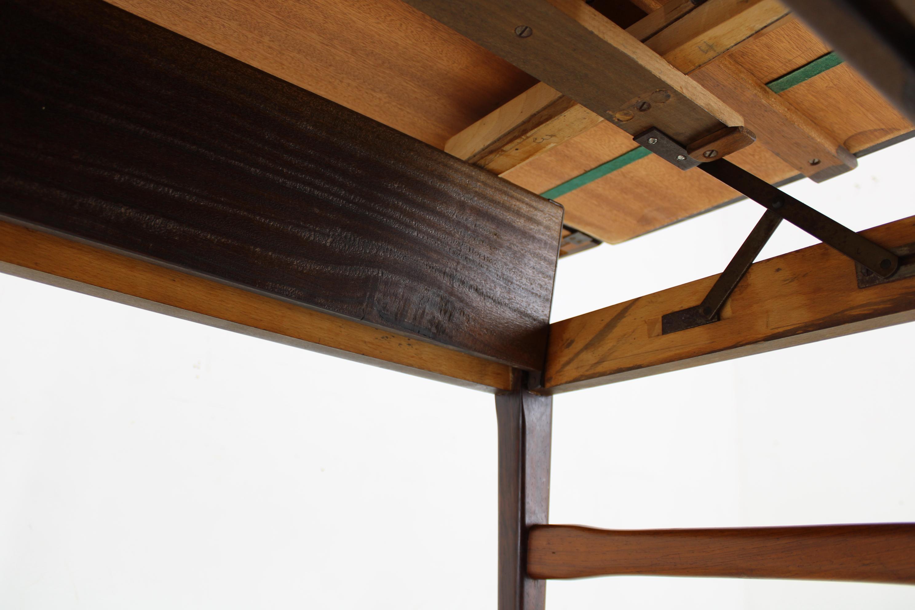 Table basse danoise réglable des années 1960 en vente 6