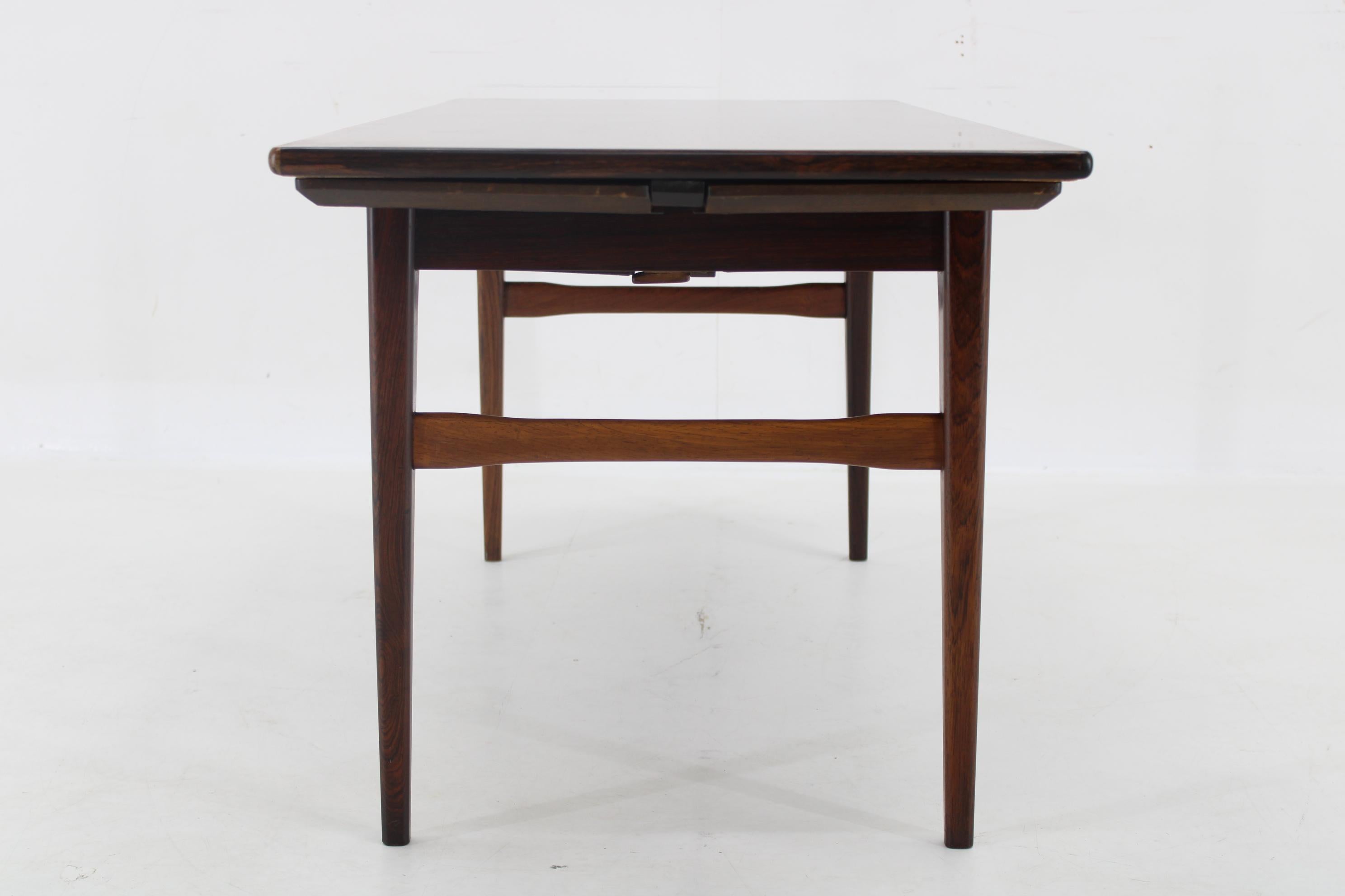 Danois Table basse danoise réglable des années 1960 en vente