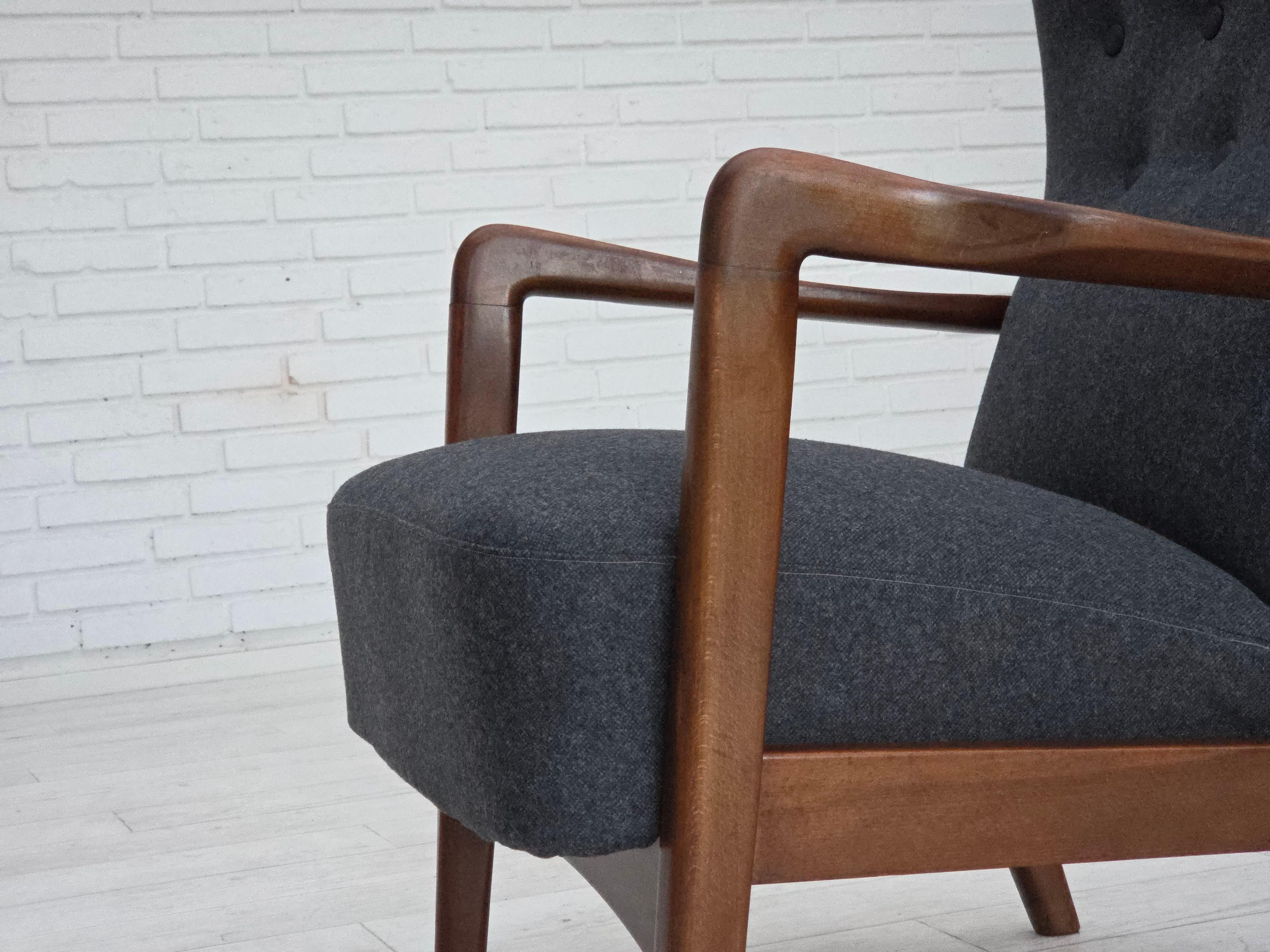 1960s, Fauteuil danois par Fritz Hansen Model No. 8000/8020, meuble en laine. en vente 7