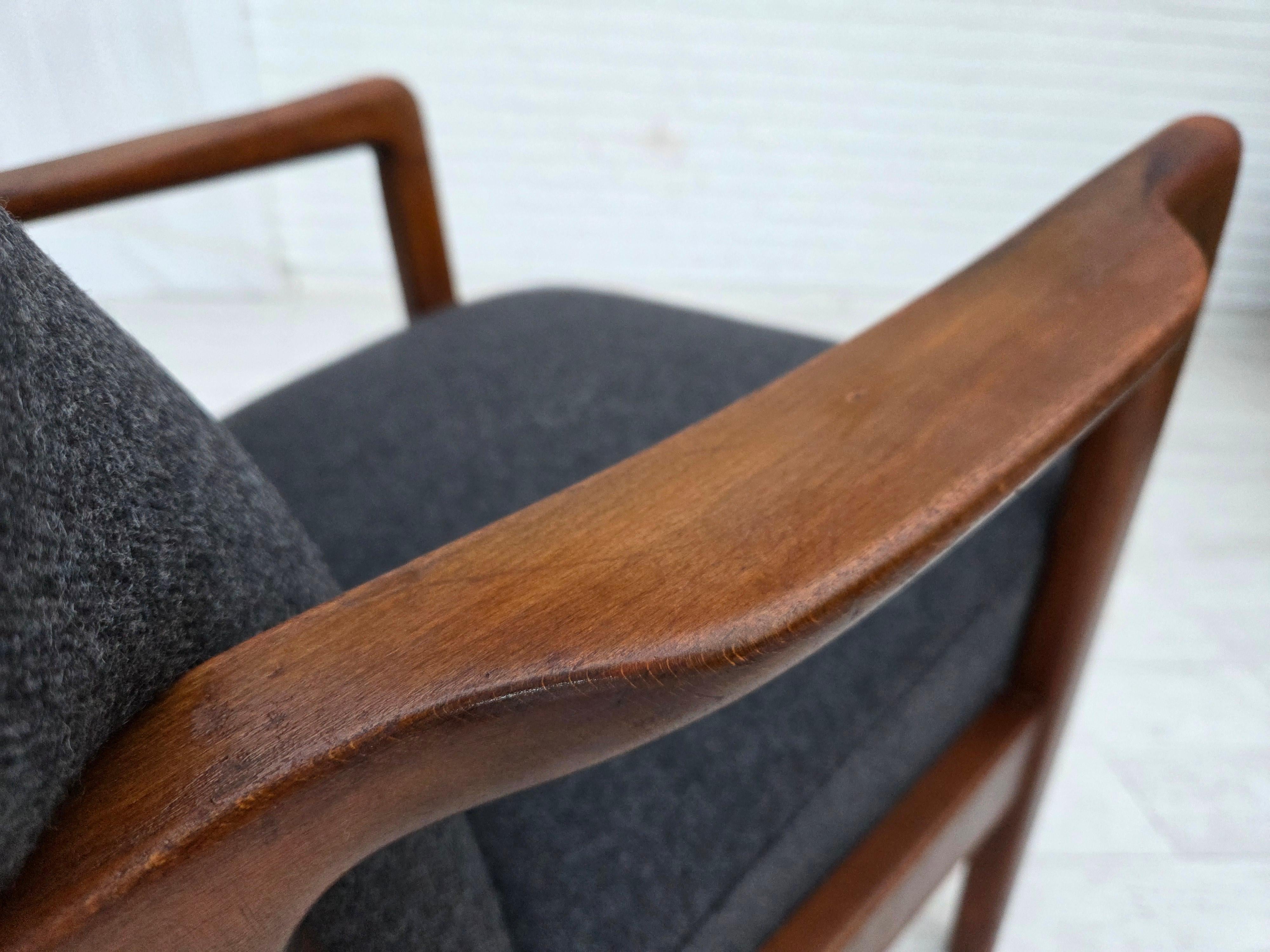 Laine 1960s, Fauteuil danois par Fritz Hansen Model No. 8000/8020, meuble en laine. en vente