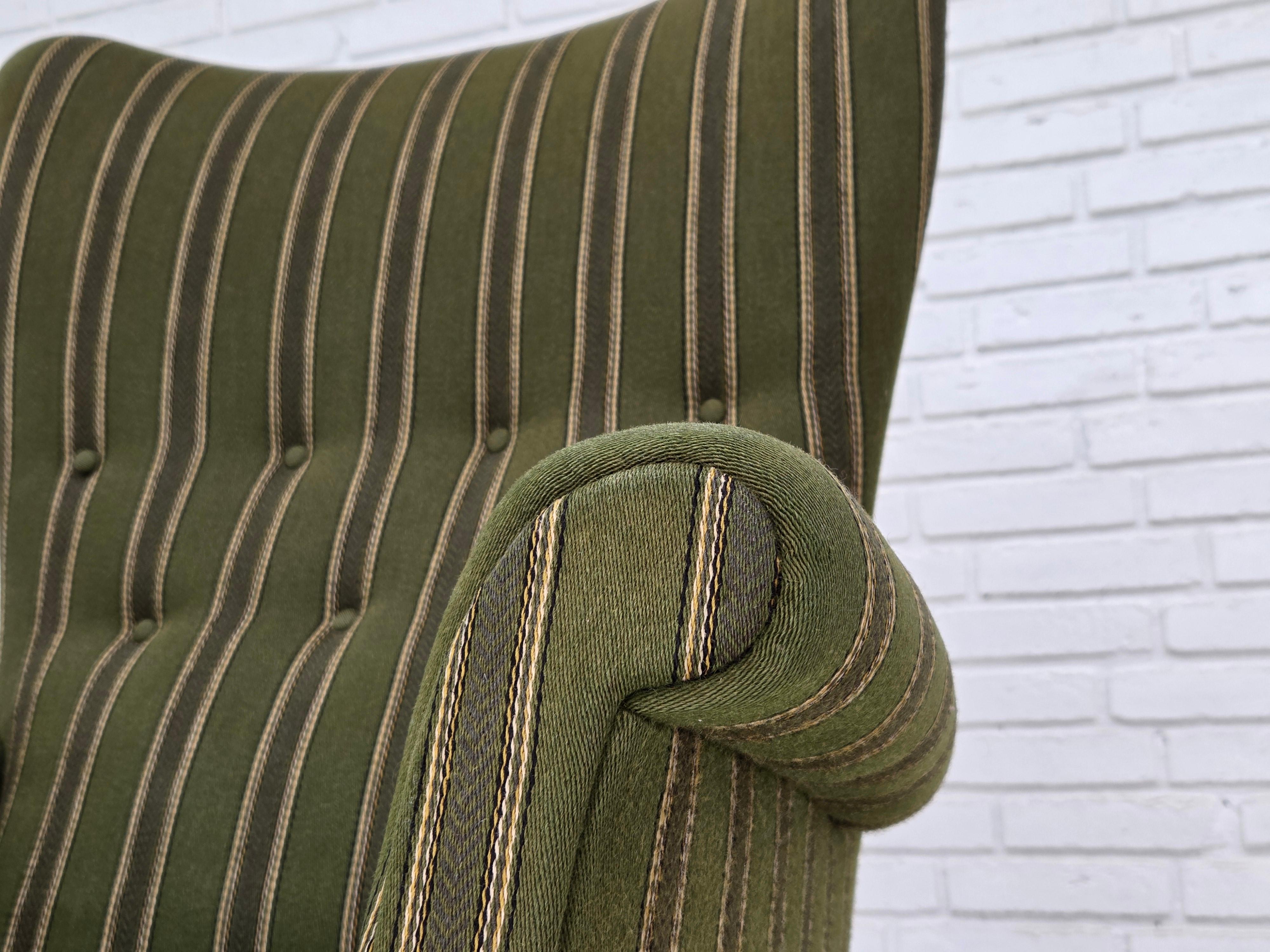 1960s, fauteuil danois par Fritz Hansen, série 8000/8020, laine d'ameublement. en vente 6
