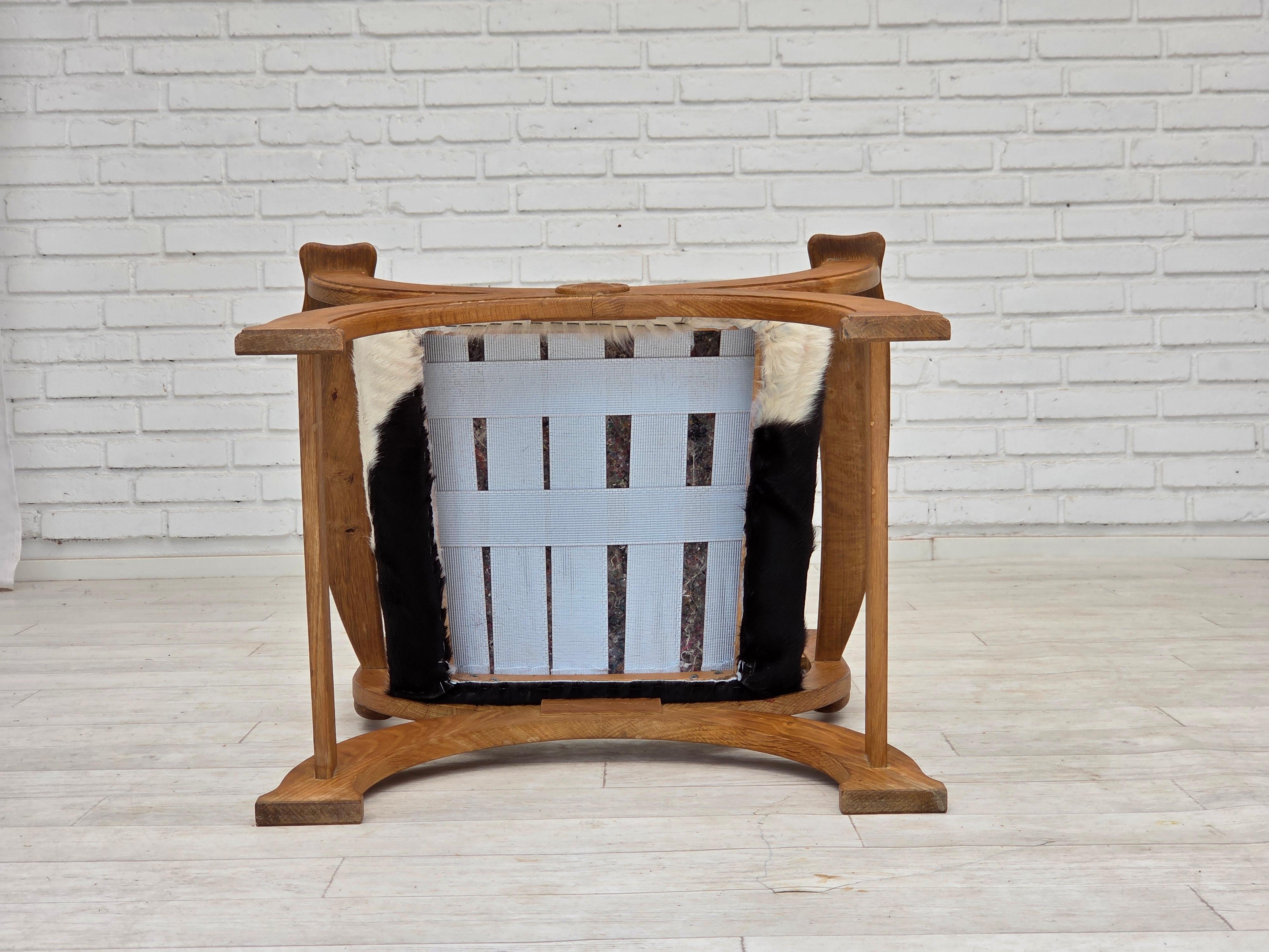 1960er Jahre, Dänischer Sessel, komplett neu gepolstert, Möbel aus Rindsleder, Eichenholz. im Angebot 11