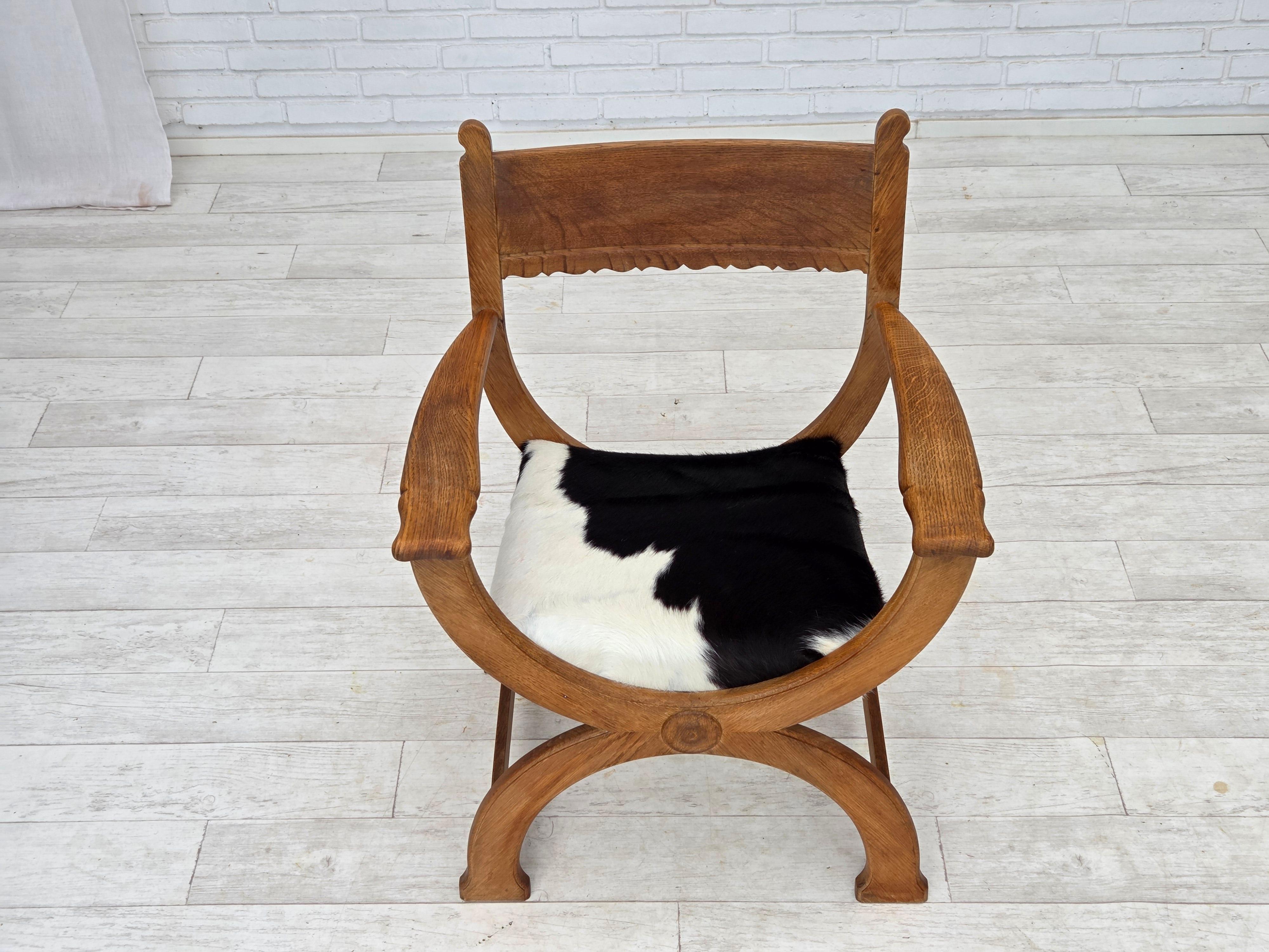 1960er Jahre, Dänischer Sessel, komplett neu gepolstert, Möbel aus Rindsleder, Eichenholz. (Skandinavische Moderne) im Angebot