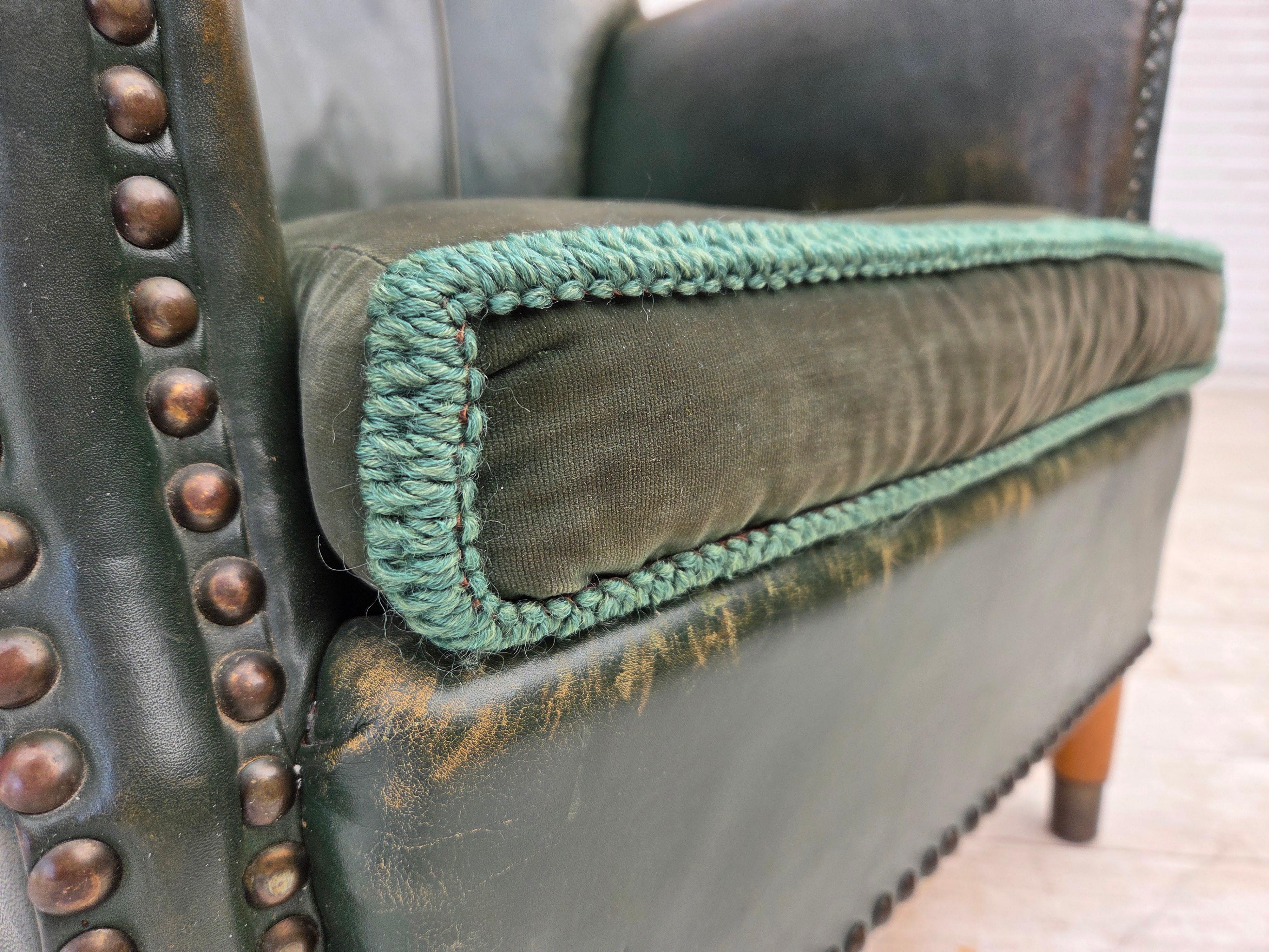1960s, fauteuil danois, meuble en cuir patiné, meuble en velours. en vente 6