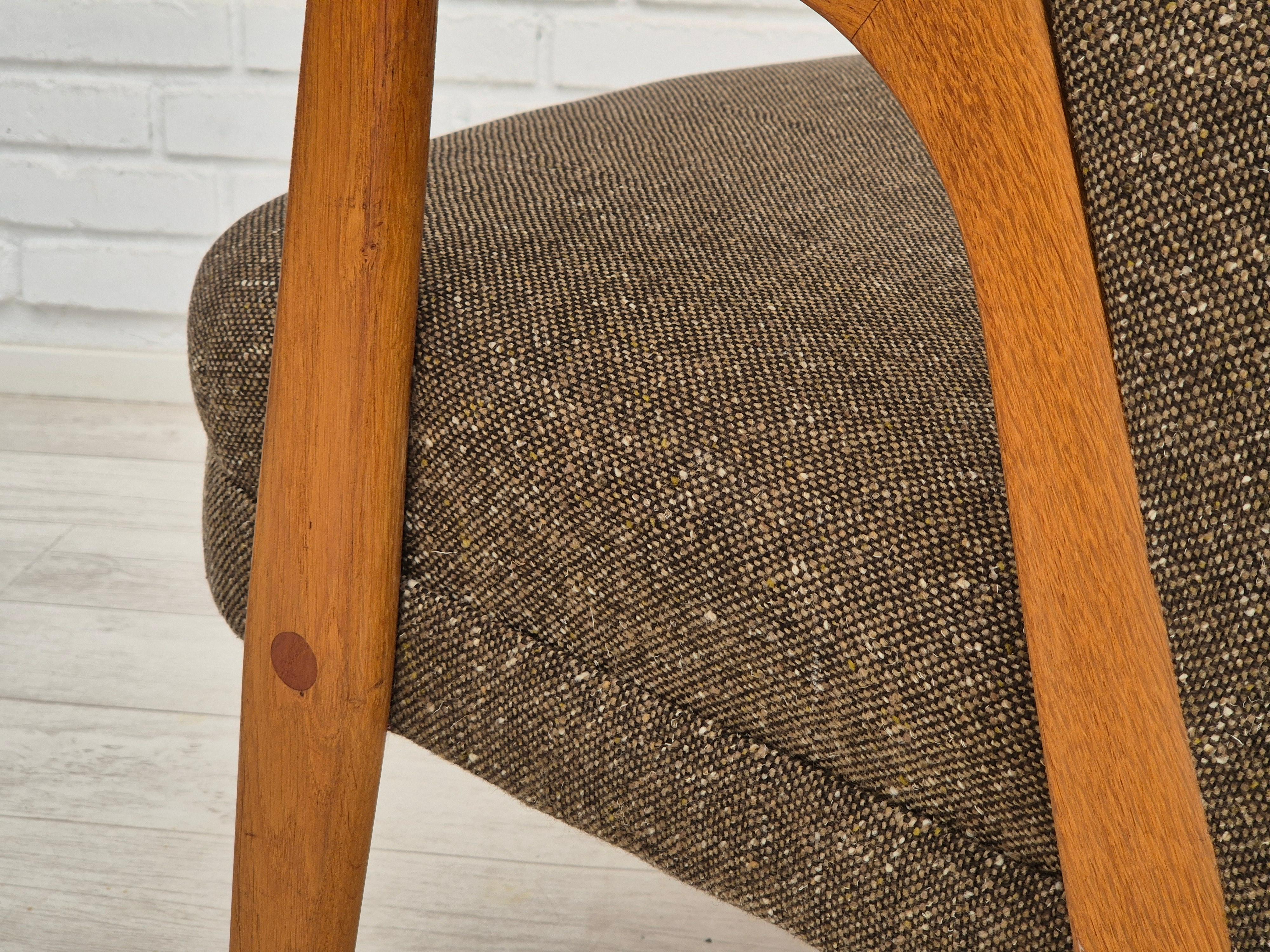 Fauteuil danois des années 1960, tissu laine/cotton, bois de teck. en vente 6