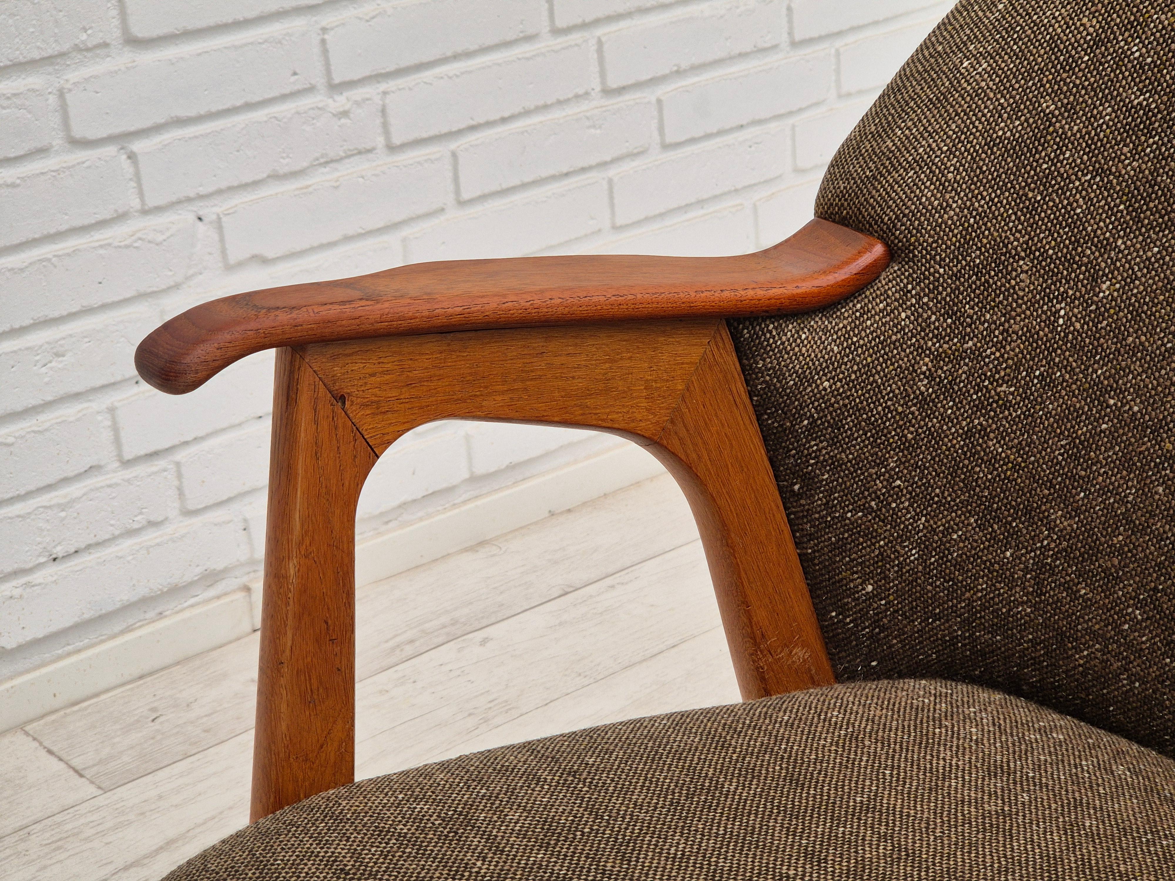 Fauteuil danois des années 1960, tissu laine/cotton, bois de teck. en vente 10