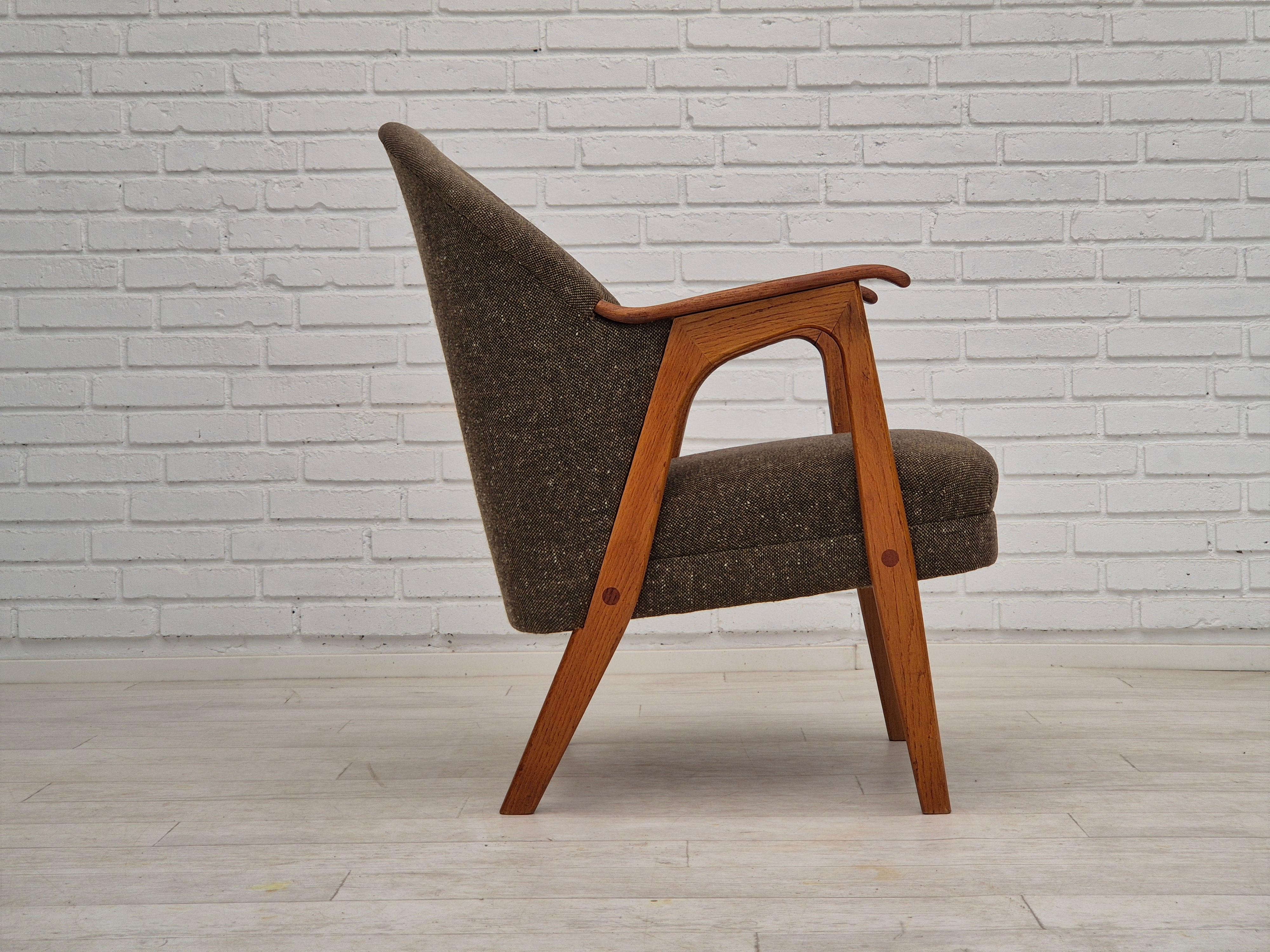 Fauteuil danois des années 1960, tissu laine/cotton, bois de teck. Bon état - En vente à Tarm, 82