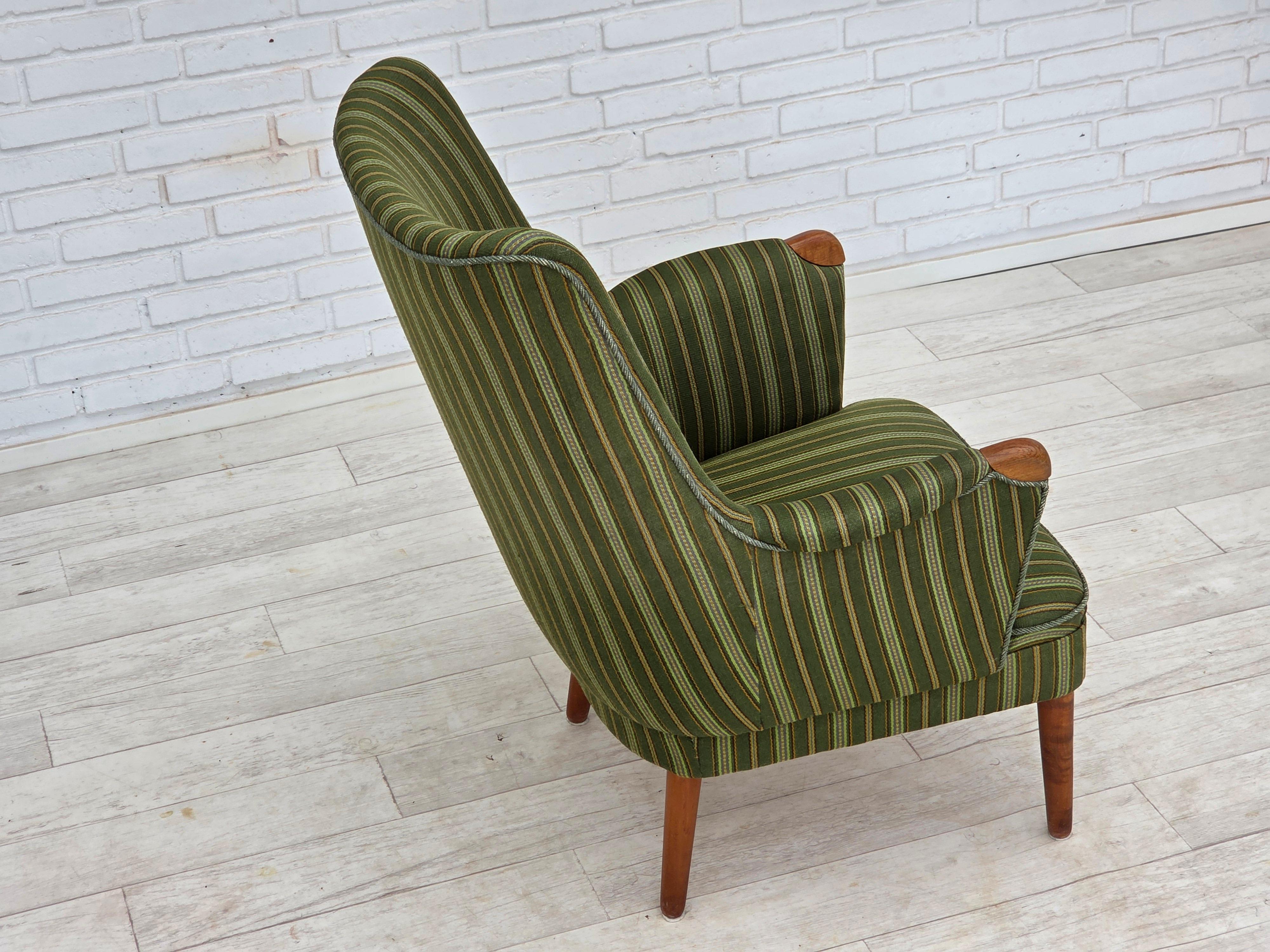 Lana Anni '60, poltrona danese, lana per mobili verde, legno di teak. in vendita