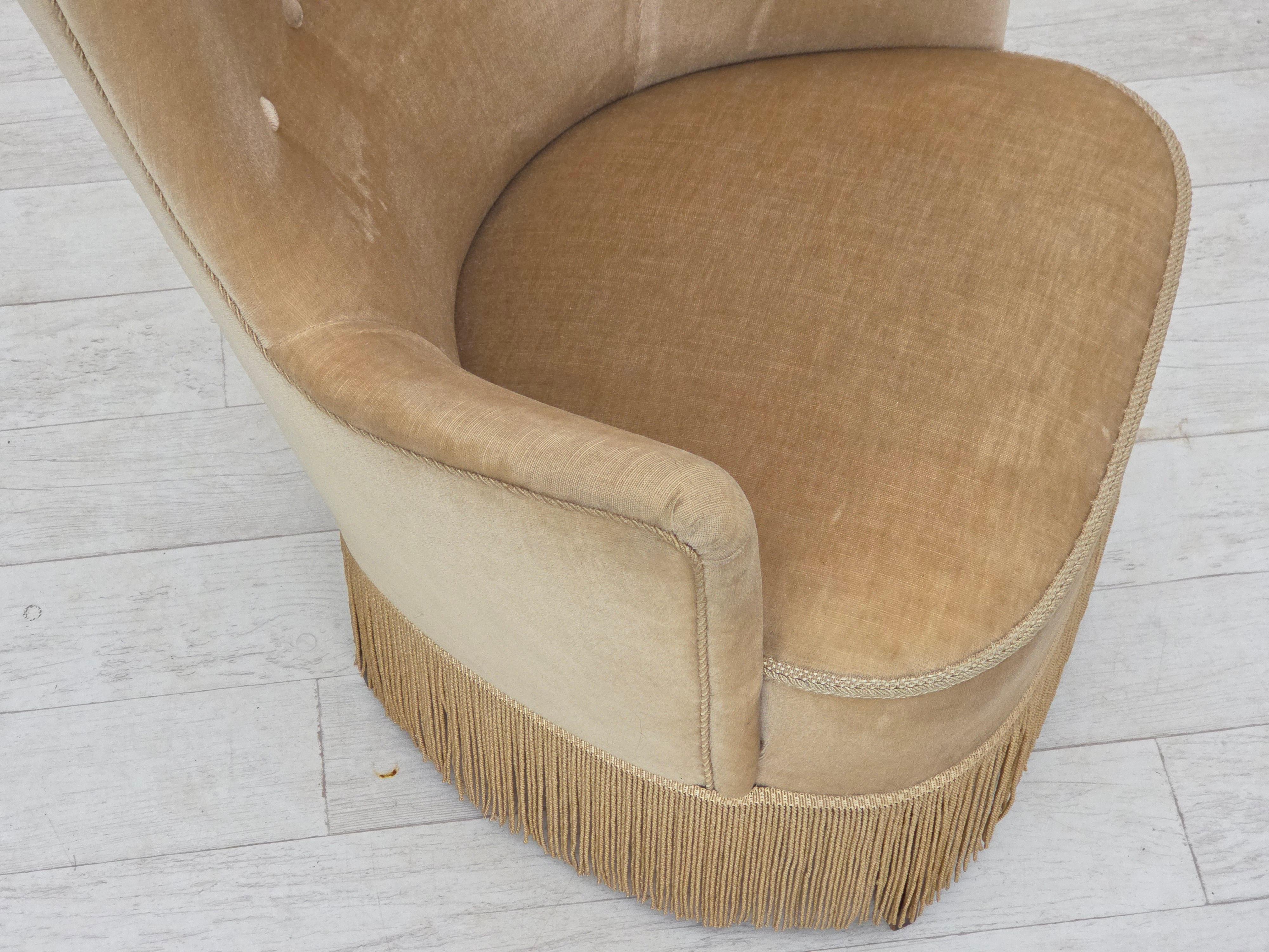Années 1960, fauteuil danois en velours d'ameublement vert/brun, état d'origine. en vente 8