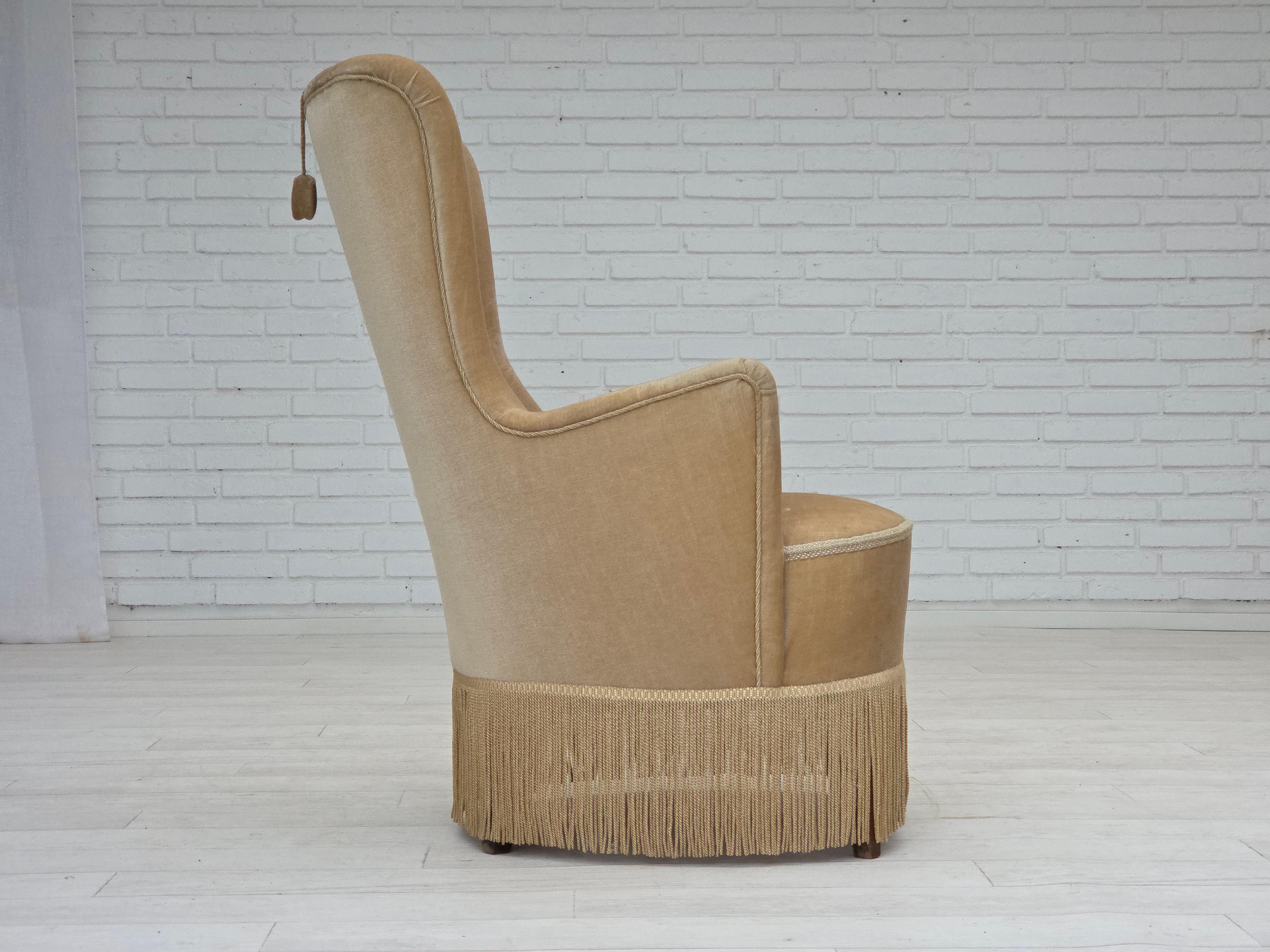 Scandinave moderne Années 1960, fauteuil danois en velours d'ameublement vert/brun, état d'origine. en vente