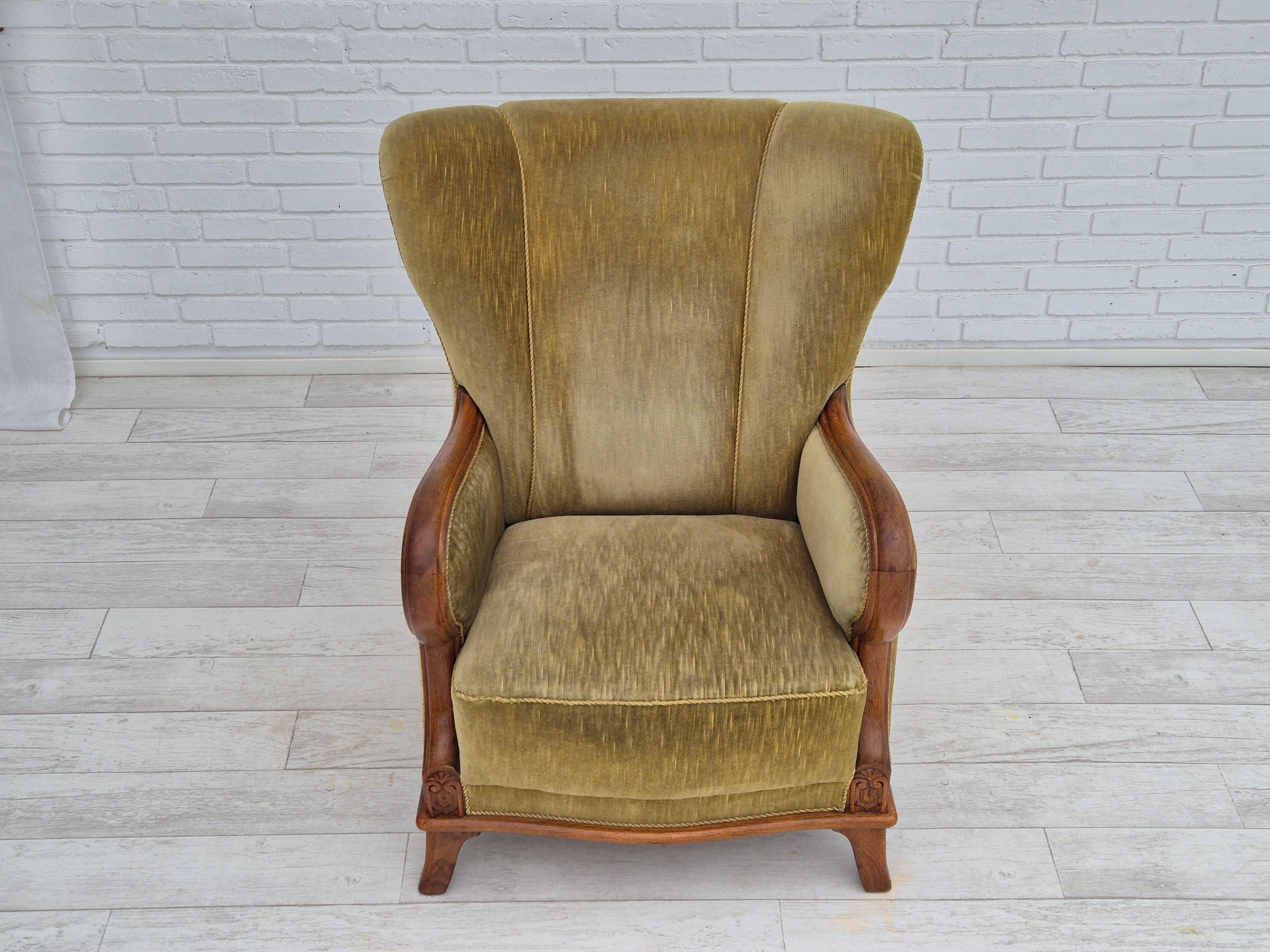 Scandinavian Modern 1960s, Danish armchair in original very good condition, furniture velour, oak. For Sale