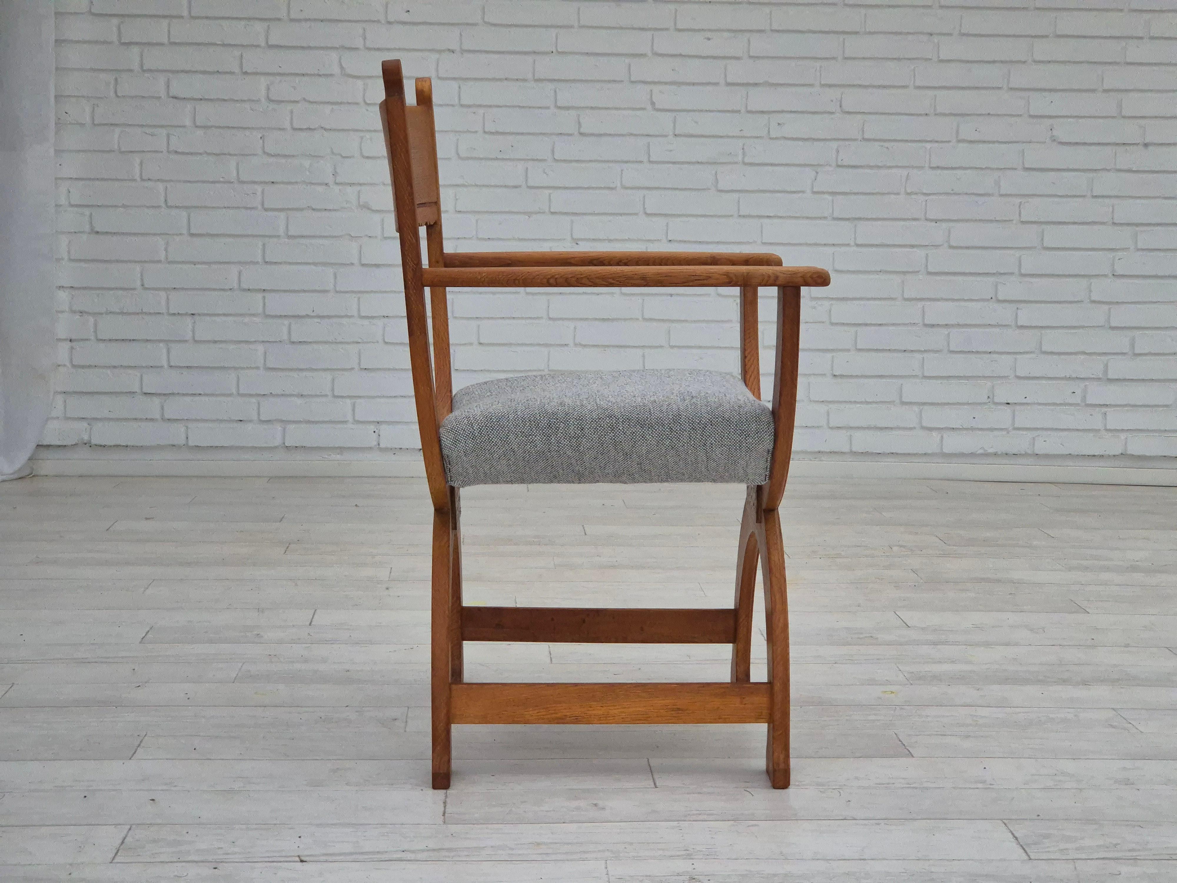 1960s, Danish armchair in solid oak wood, reupholstered, KVADRAT furniture wool. For Sale 9
