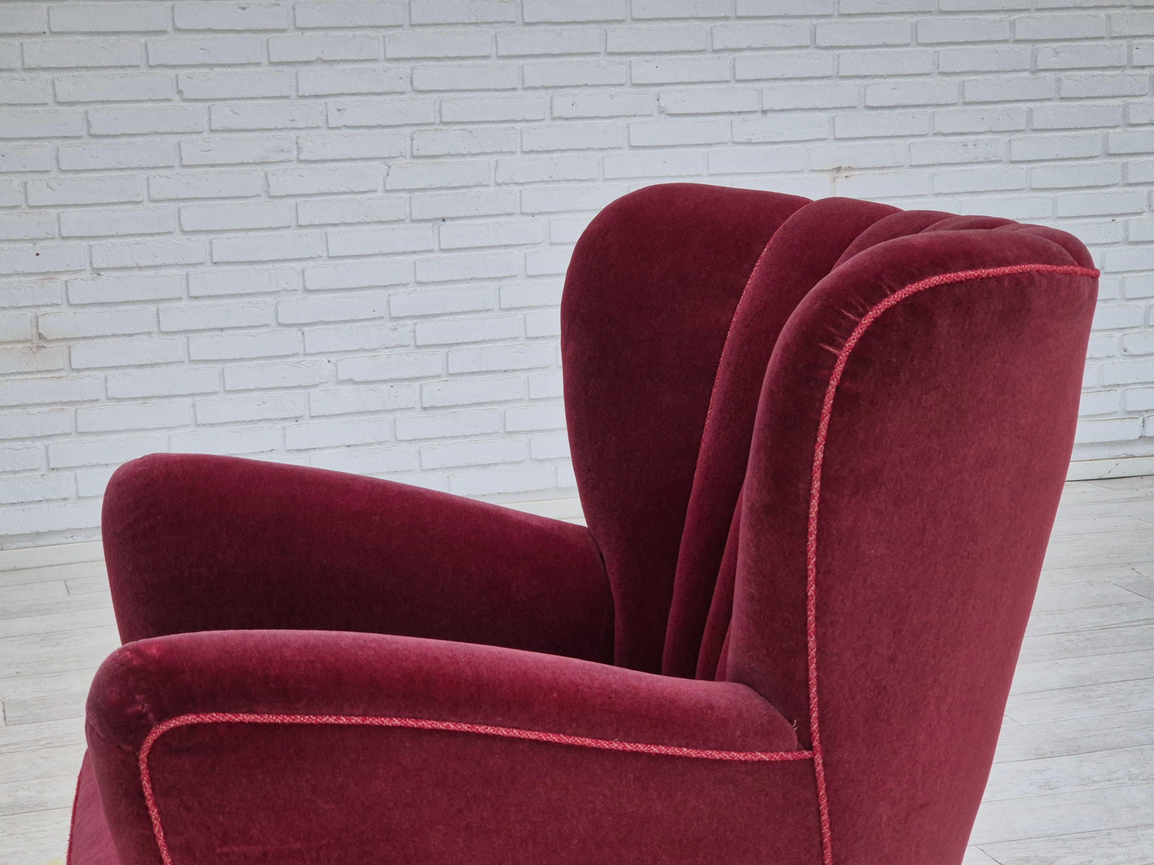 Dänischer Sessel, originaler Zustand, 1960er Jahre, Kirschbaumholzrot, Samt. im Angebot 6