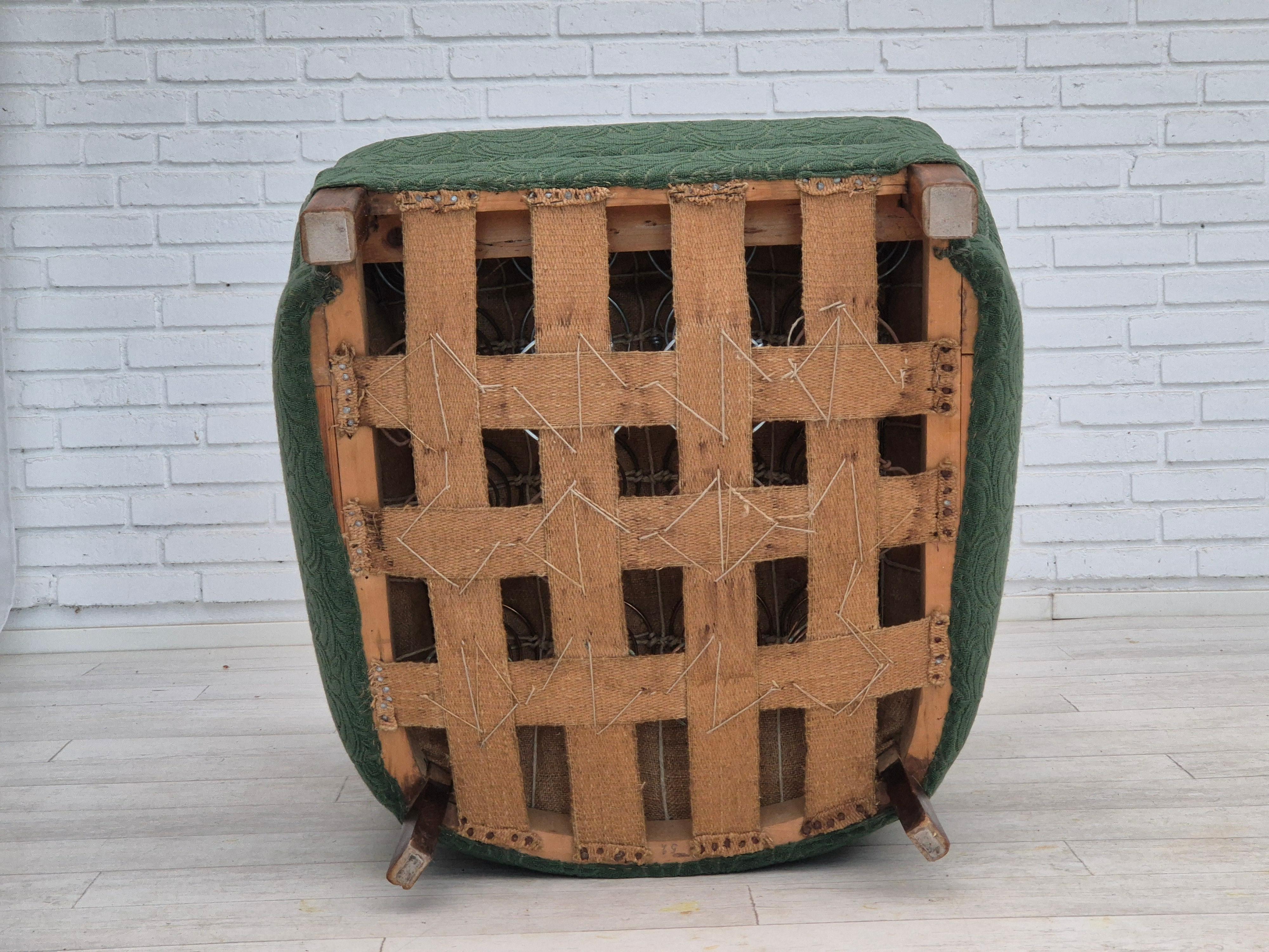 Años 60, sillón danés, estado original, muebles de tela, patas de madera de haya. en venta 5