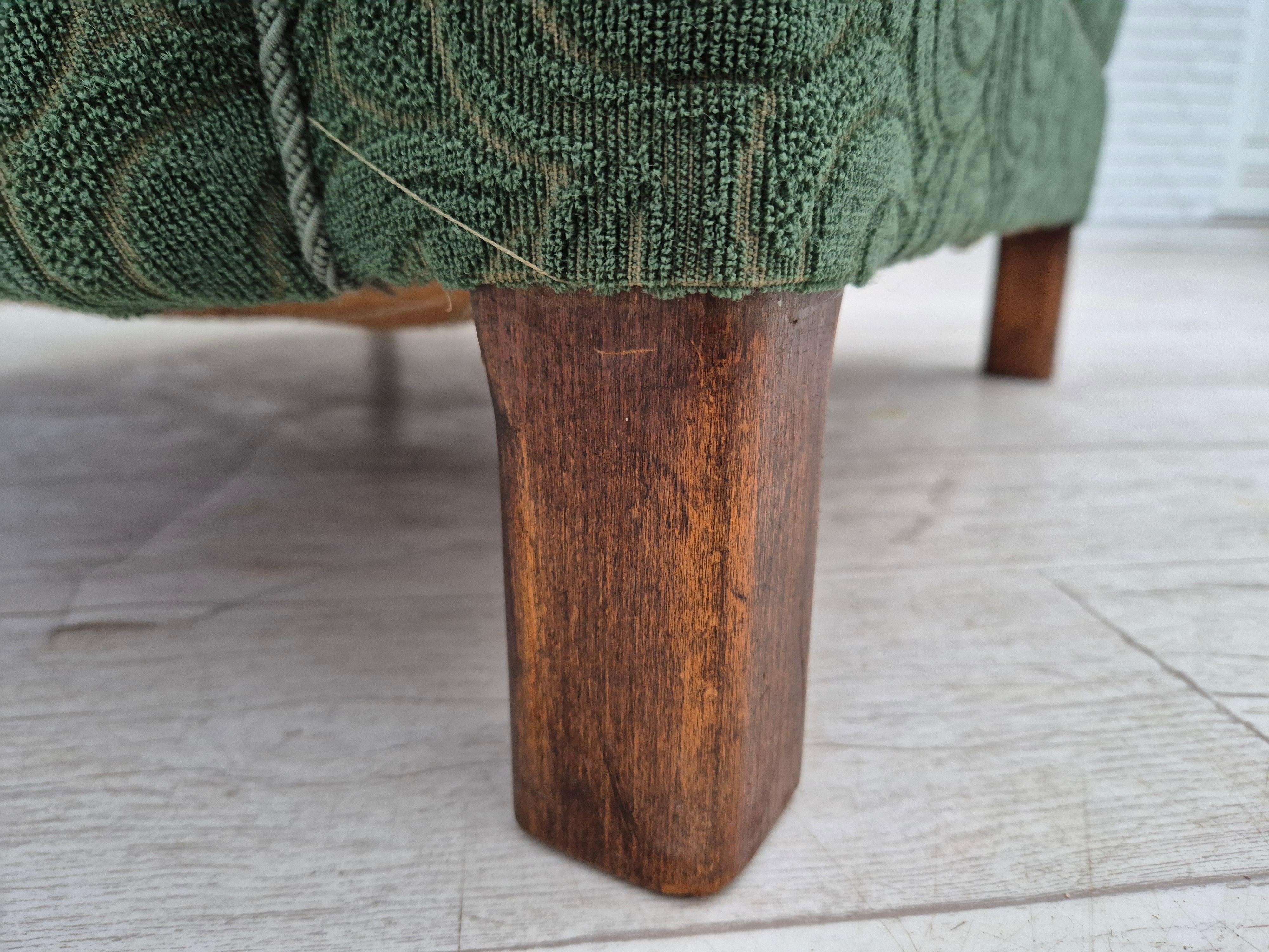 Años 60, sillón danés, estado original, muebles de tela, patas de madera de haya. en venta 8