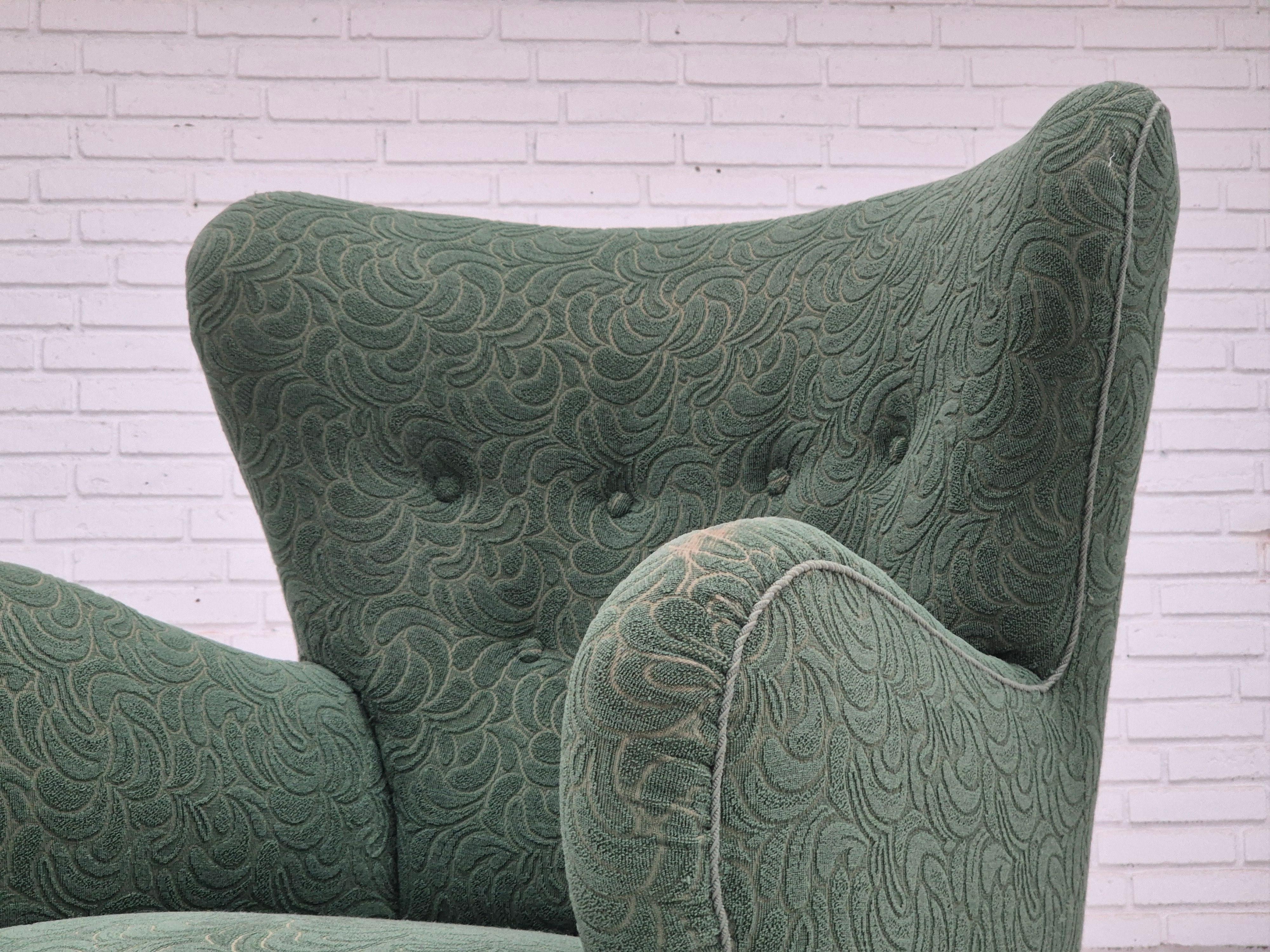 Años 60, sillón danés, estado original, muebles de tela, patas de madera de haya. en venta 12