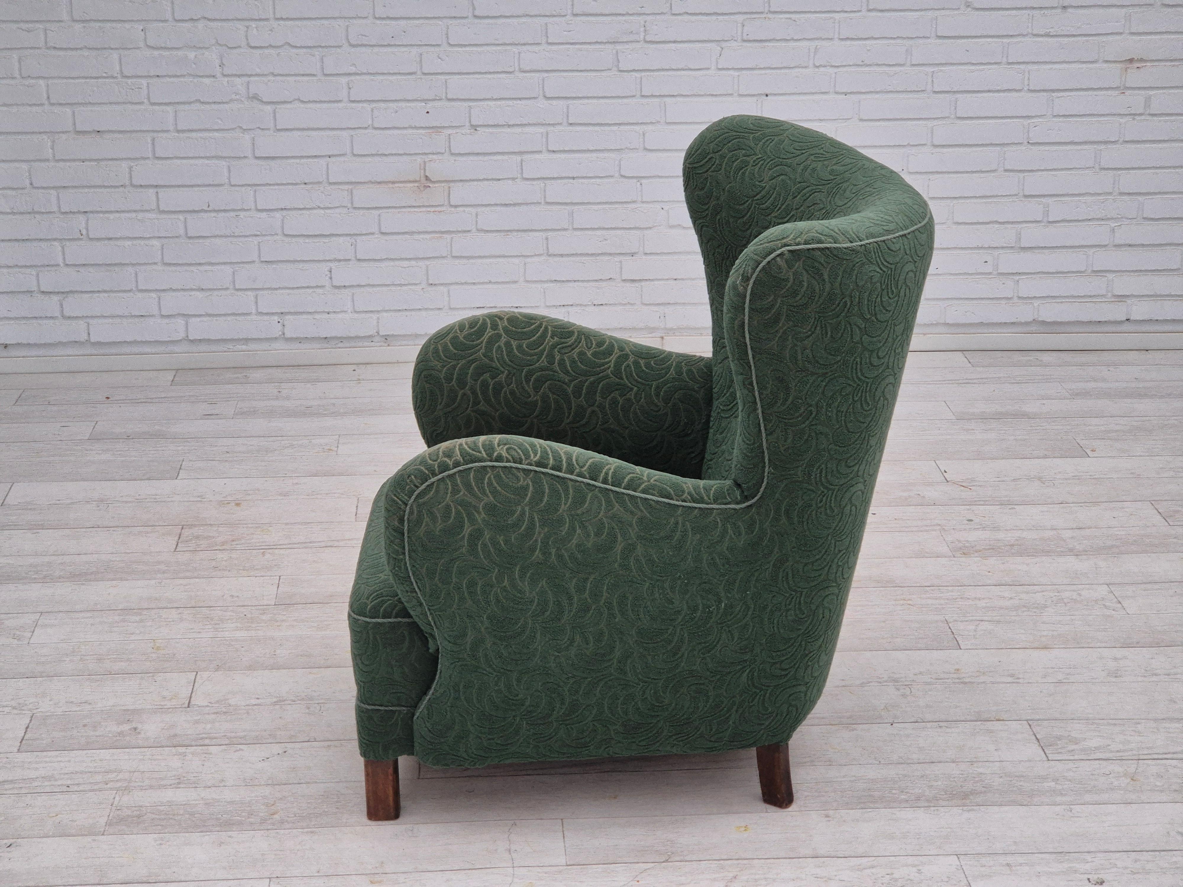 Años 60, sillón danés, estado original, muebles de tela, patas de madera de haya. en venta 2