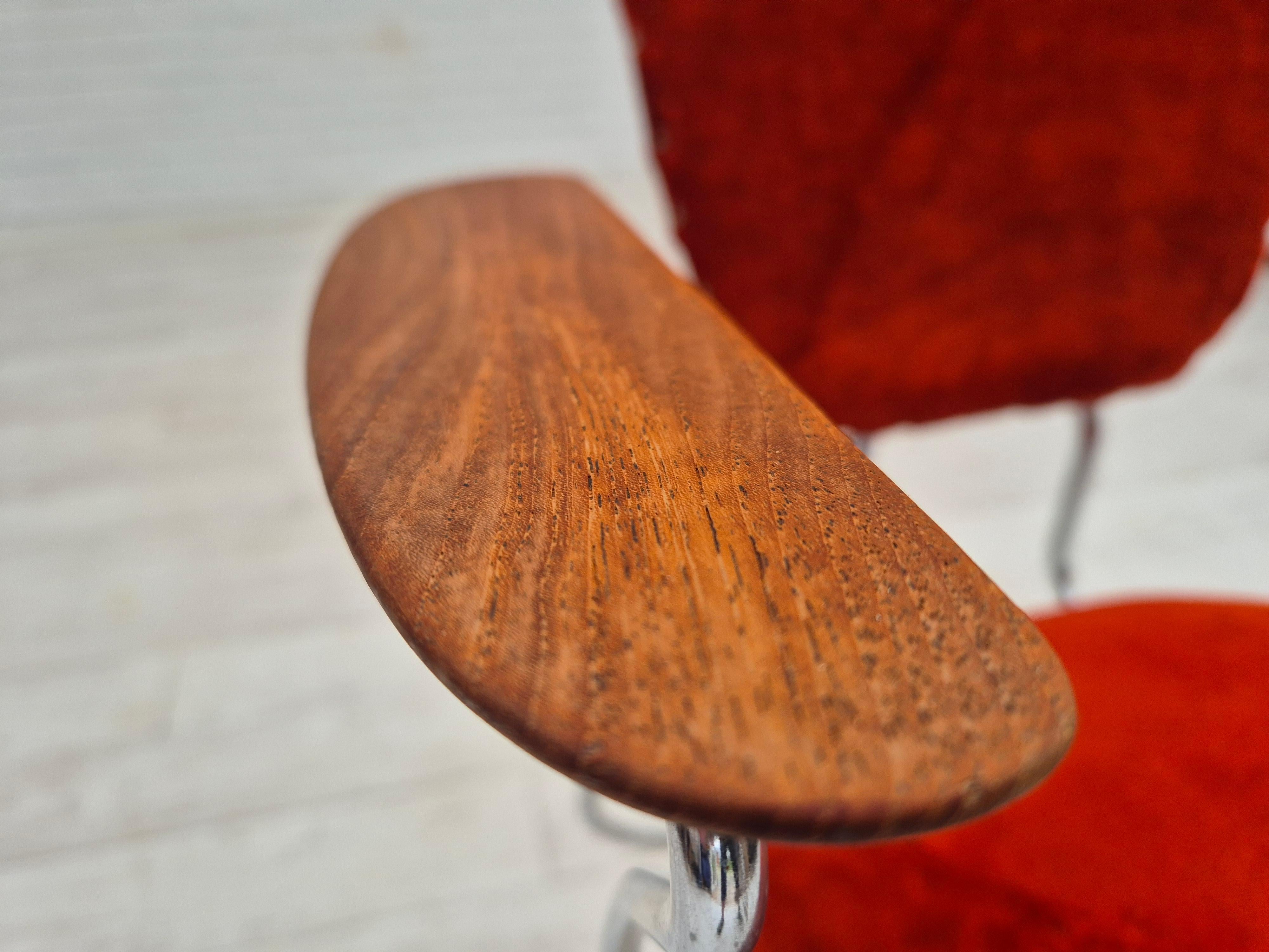 1960s, Danish armchair, original condition, teak wood armrests, chrome steel. In Good Condition For Sale In Tarm, 82