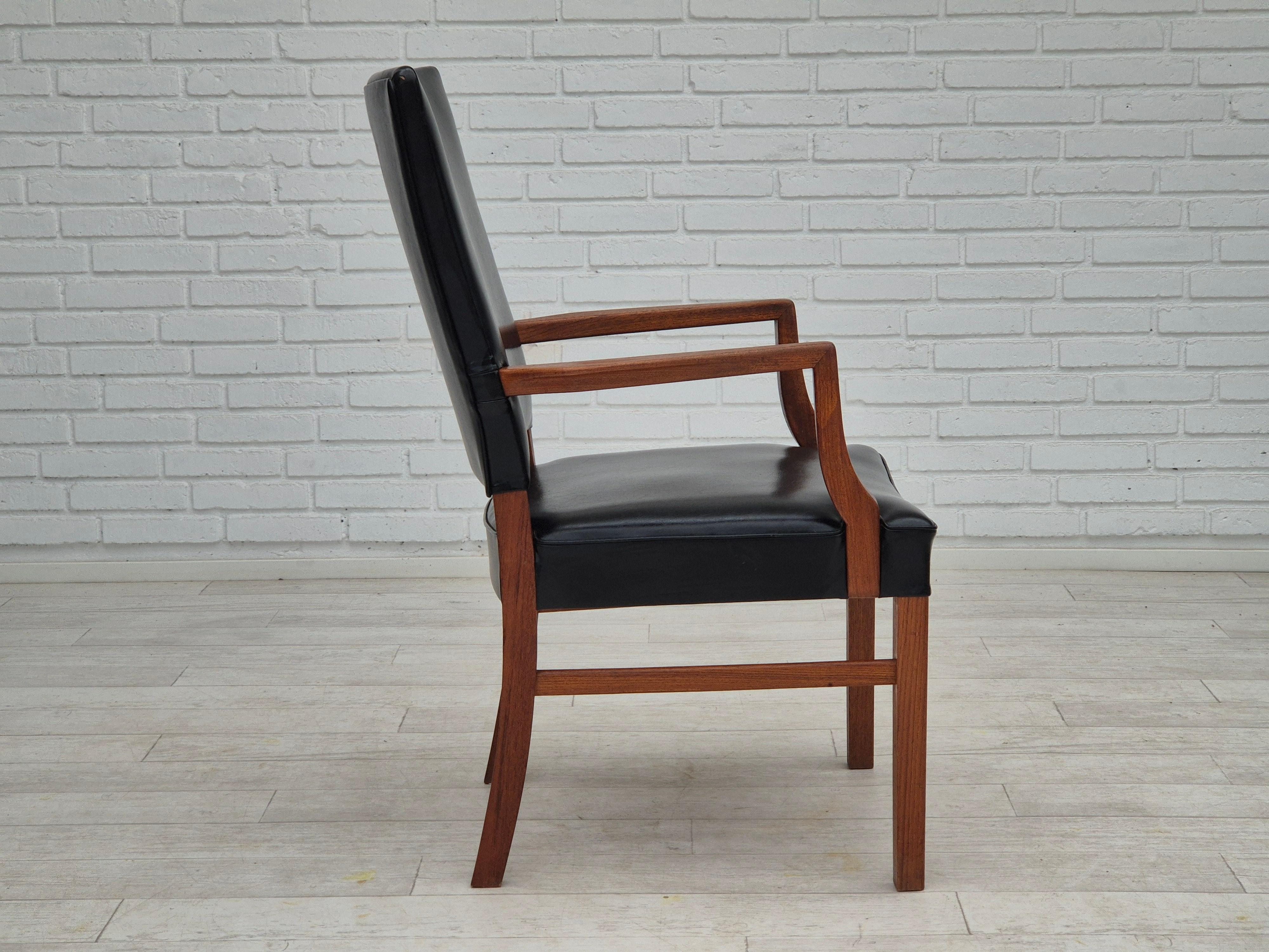 1960s, Danish armchair, original condition, teak wood, artificial leather. In Good Condition For Sale In Tarm, 82