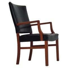 1960er Jahre, dänischer Sessel, Originalzustand, Teakholz, Kunstleder.