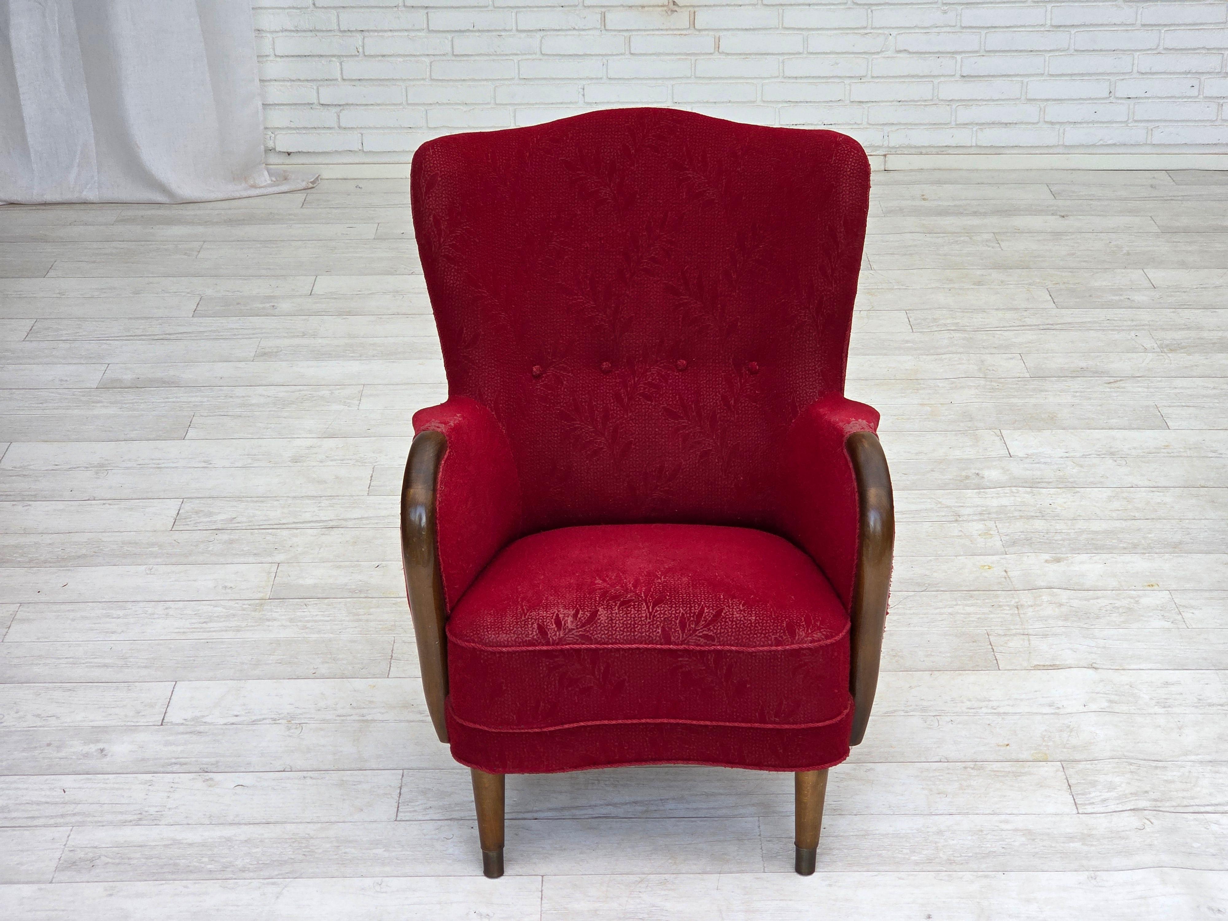 Años 60, sillón danés, estado original, tejido de lana, patas de madera de haya. en venta 3
