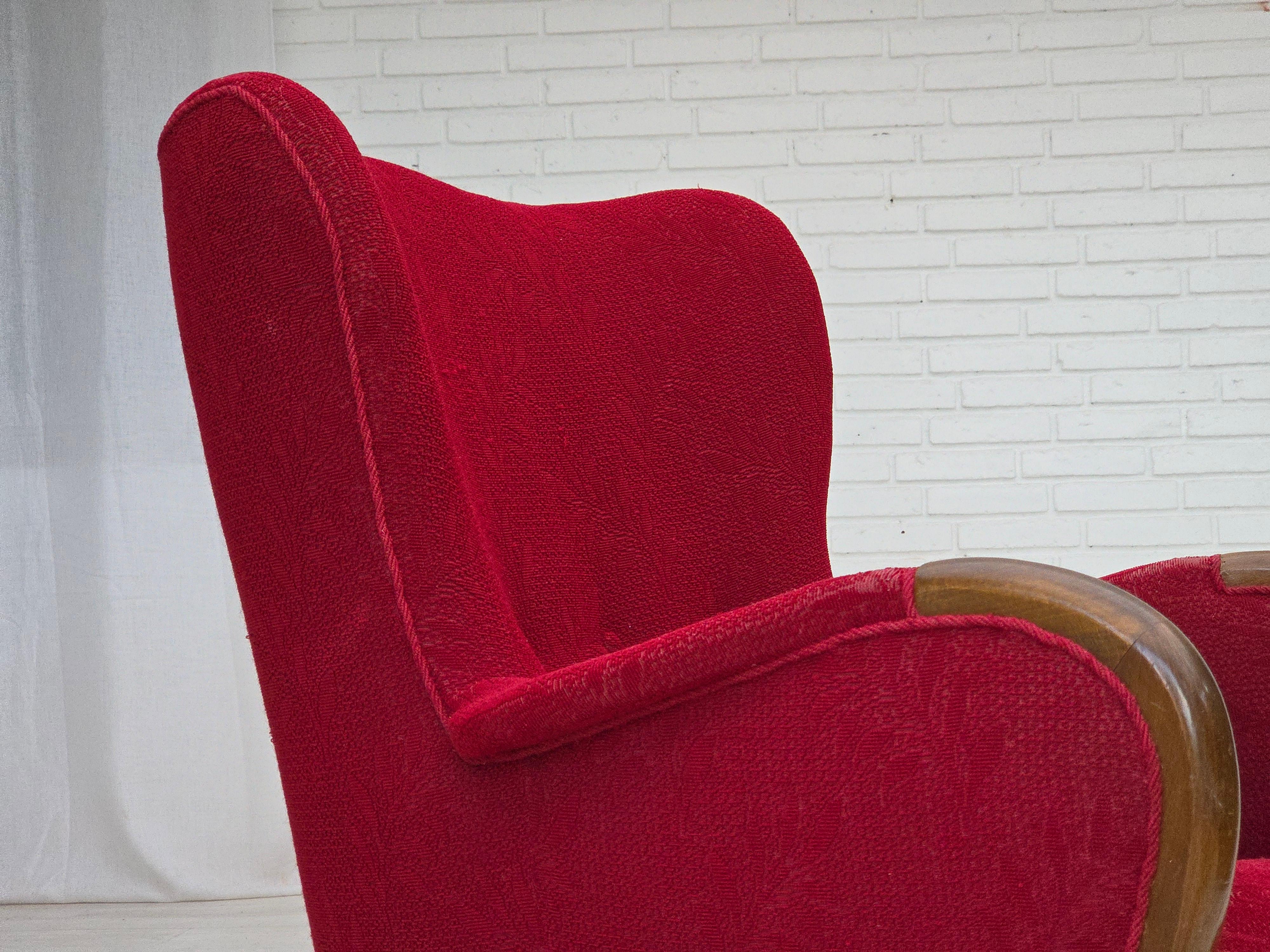 Años 60, sillón danés, estado original, tejido de lana, patas de madera de haya. en Bueno estado para la venta en Tarm, 82