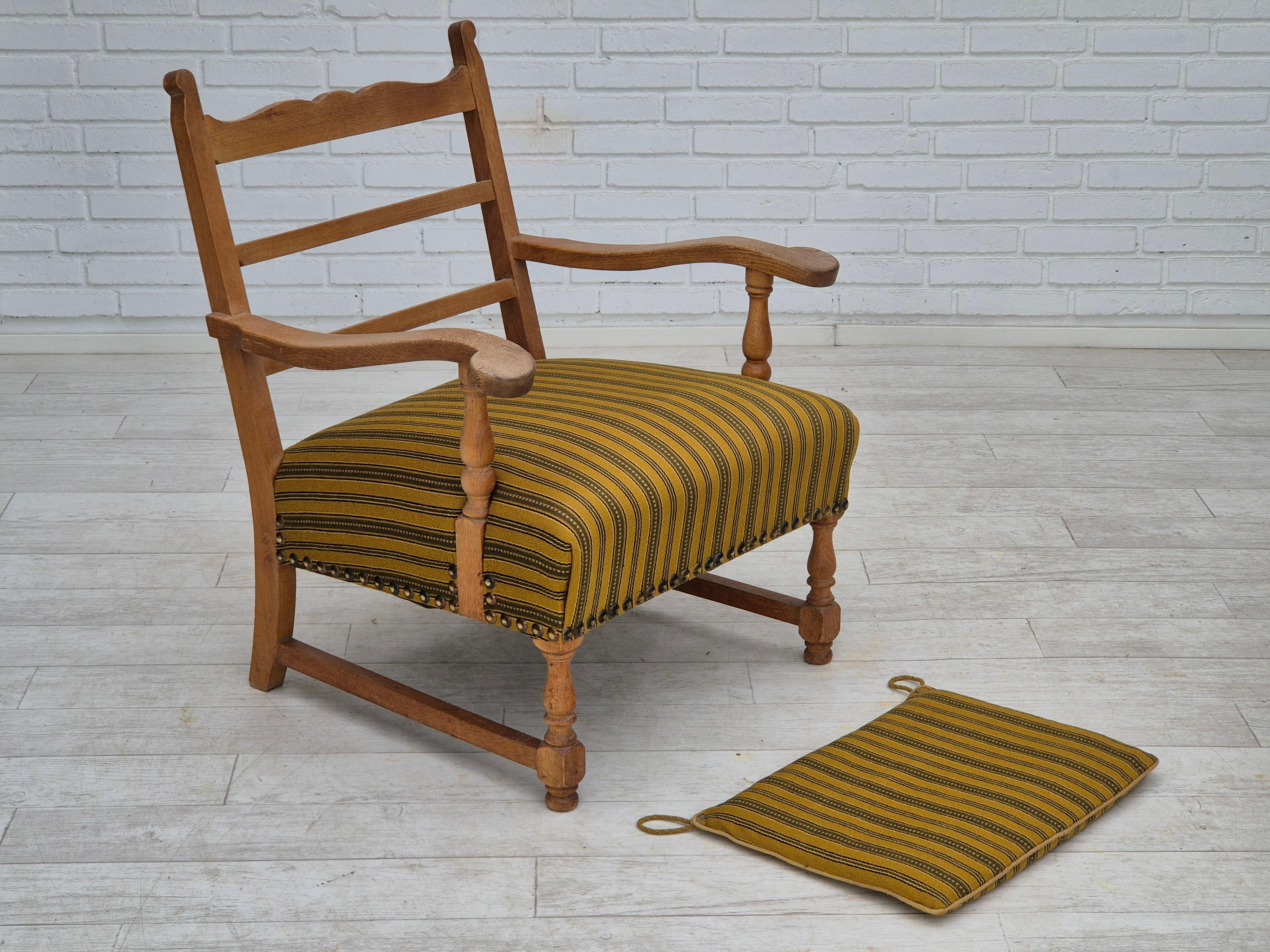 Poltrona danese degli anni '60, originale in ottime condizioni, mobili in lana, rovere massiccio. in vendita 11