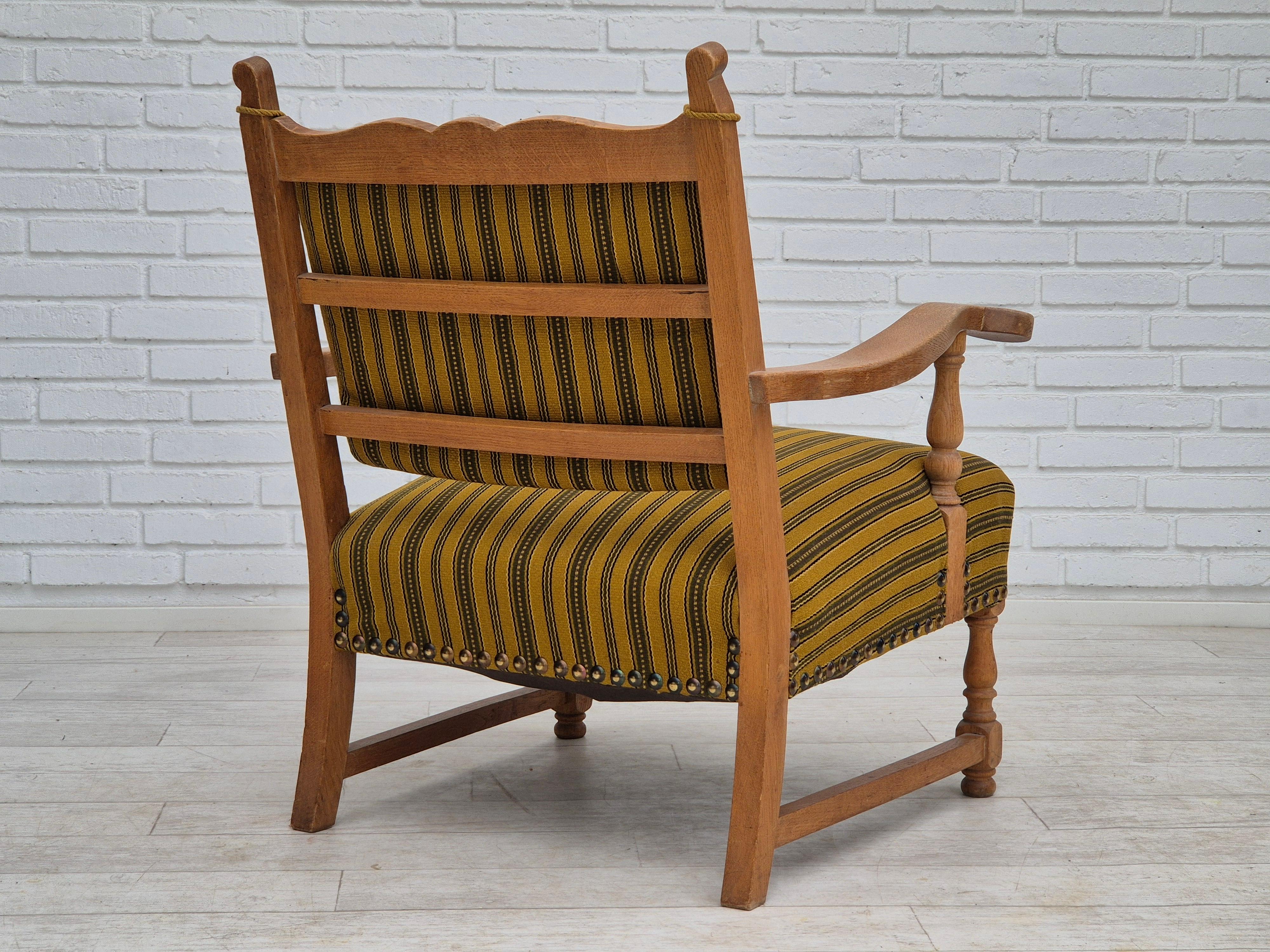 Poltrona danese degli anni '60, originale in ottime condizioni, mobili in lana, rovere massiccio. In condizioni buone in vendita a Tarm, 82